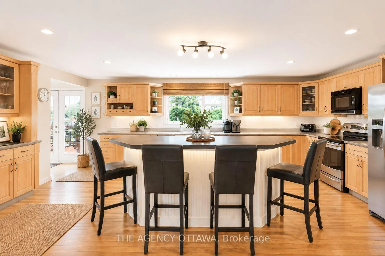 Photo 28 of 26 Willow Lane W, Rideau Lakes, Rideau Lakes (South Elmsley) Twp — HOMEH