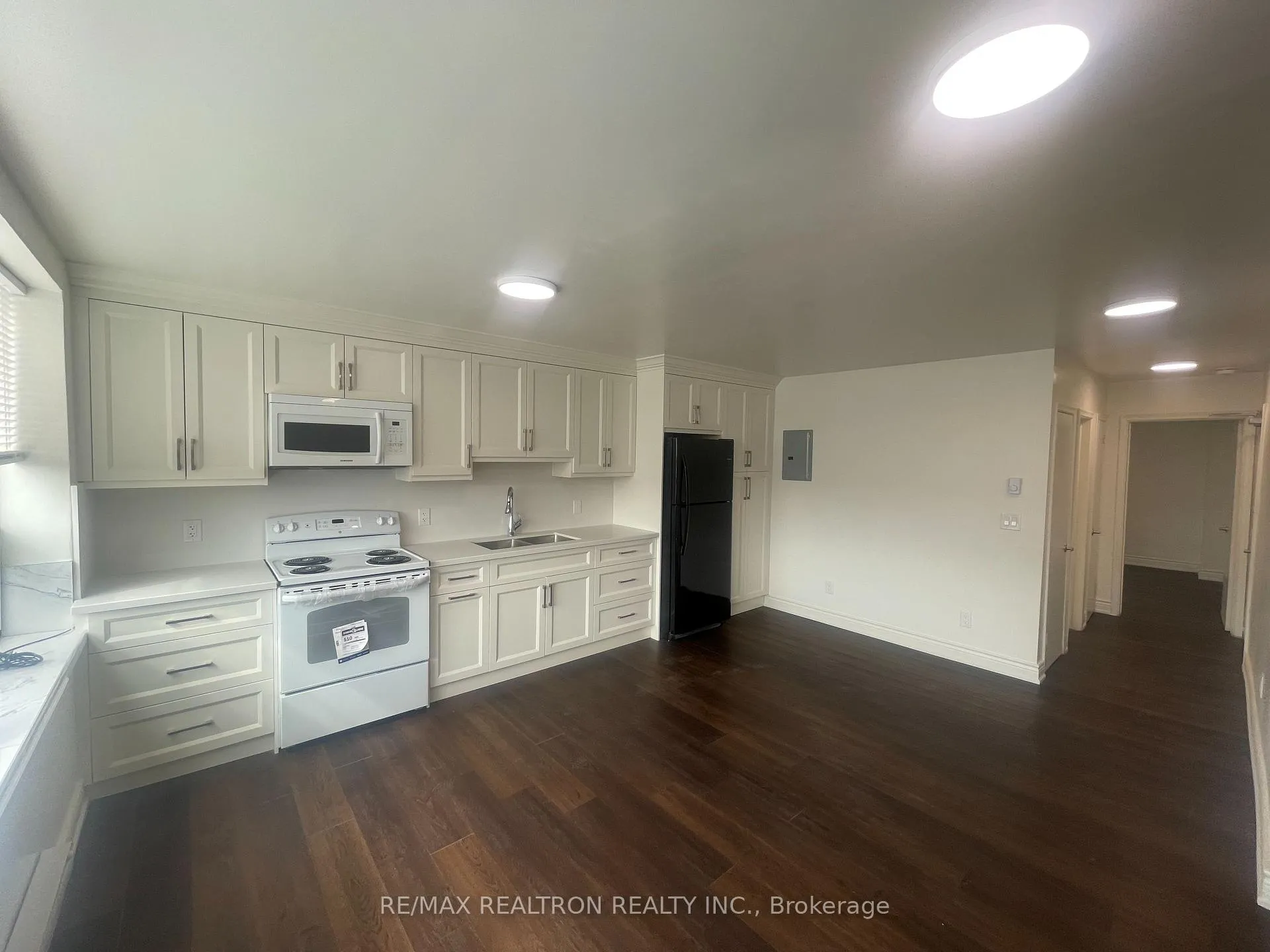 Photo 1 of Unit 2, 1985 Lawrence Avenue E, Scarborough, Wexford-Maryvale — HOMEH