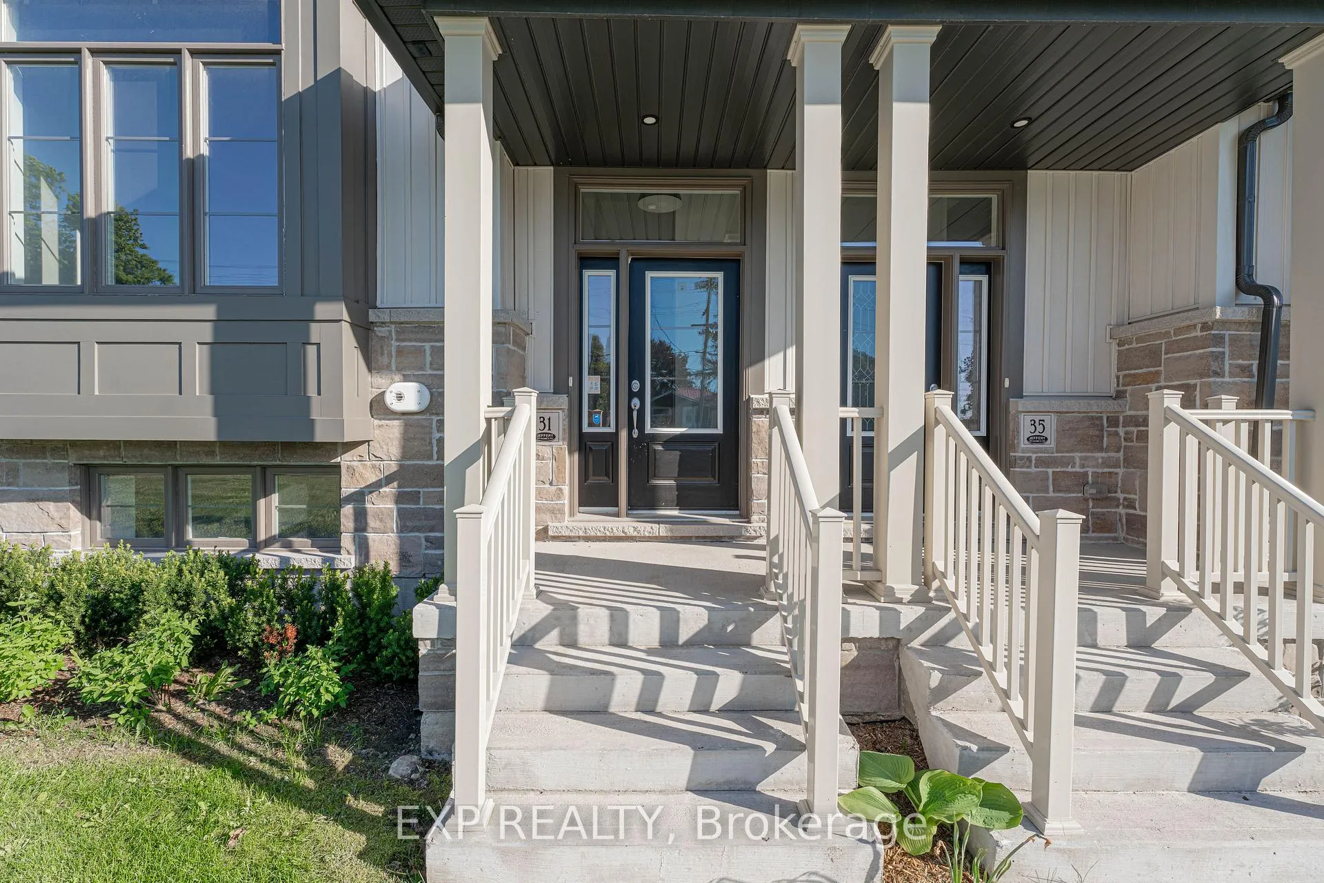 Photo 3 of 31 Shand Lane, Scugog, Port Perry — HOMEH