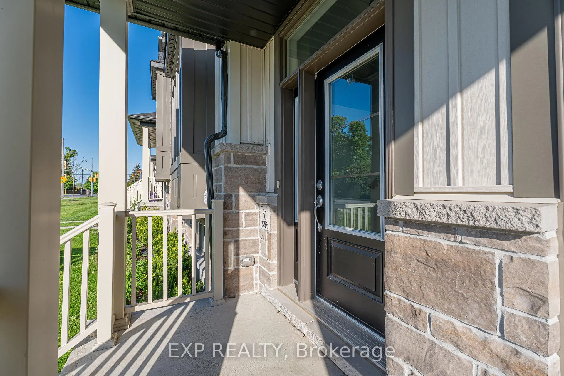 Photo 4 of 31 Shand Lane, Scugog, Port Perry — HOMEH