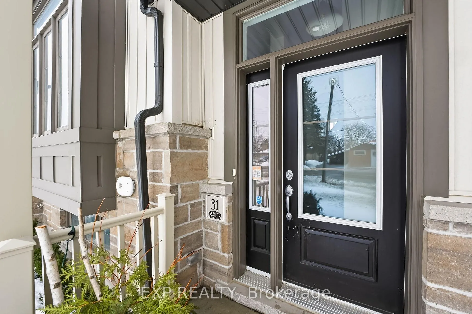 Photo 5 of 31 Shand Lane, Scugog, Port Perry — HOMEH