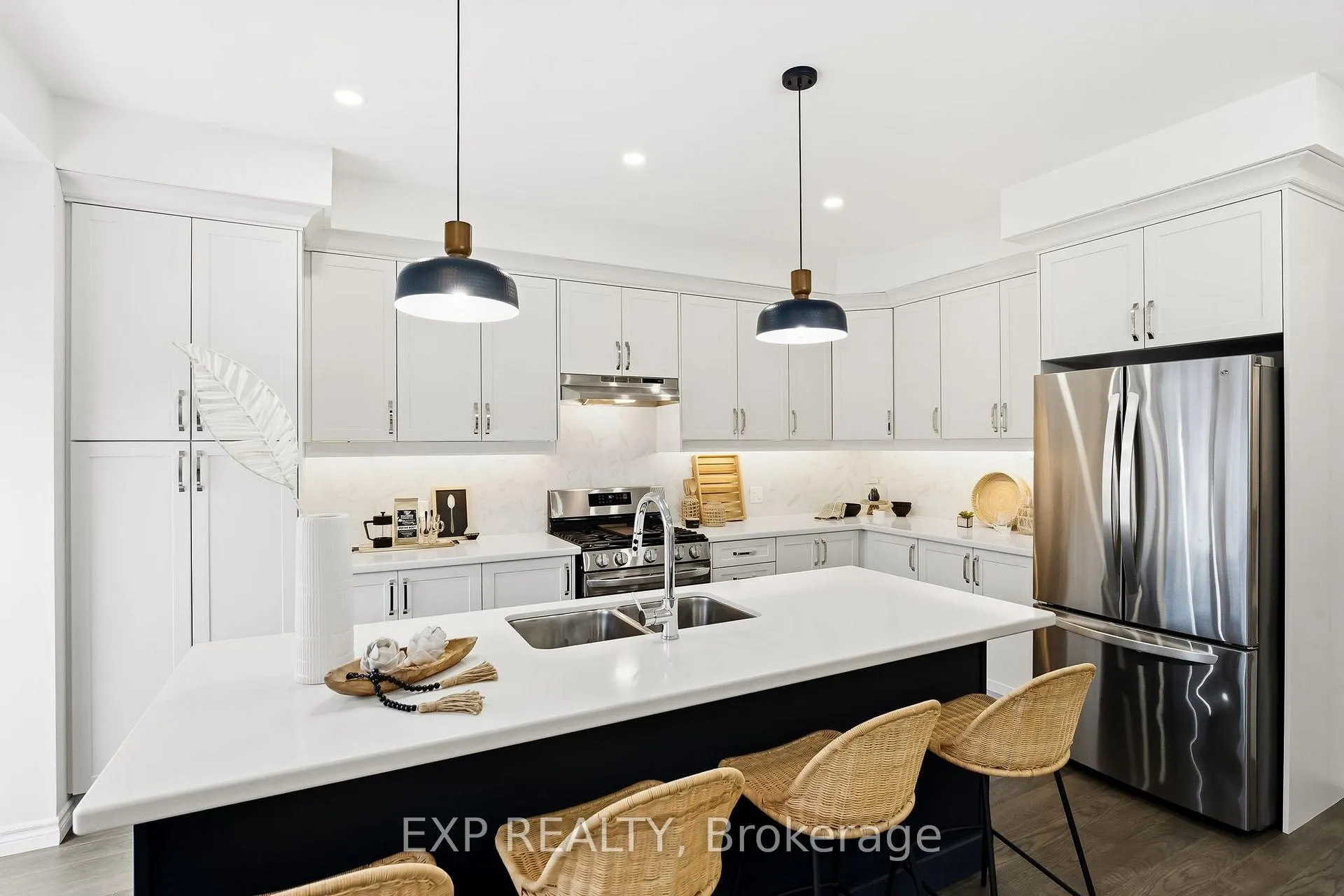 Photo 13 of 31 Shand Lane, Scugog, Port Perry — HOMEH