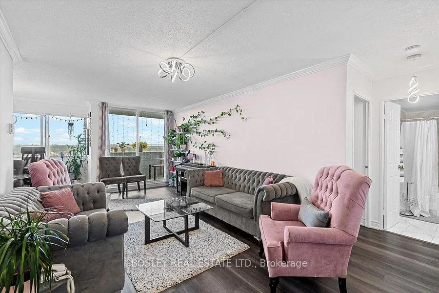 Photo 6 of Unit 2608, 3 Massey Square, Toronto, Crescent Town — HOMEH