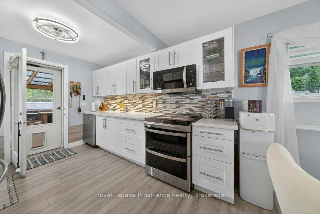 Photo 15 of 1012 Lakeshore Drive, Frontenac, Frontenac Centre — HOMEH