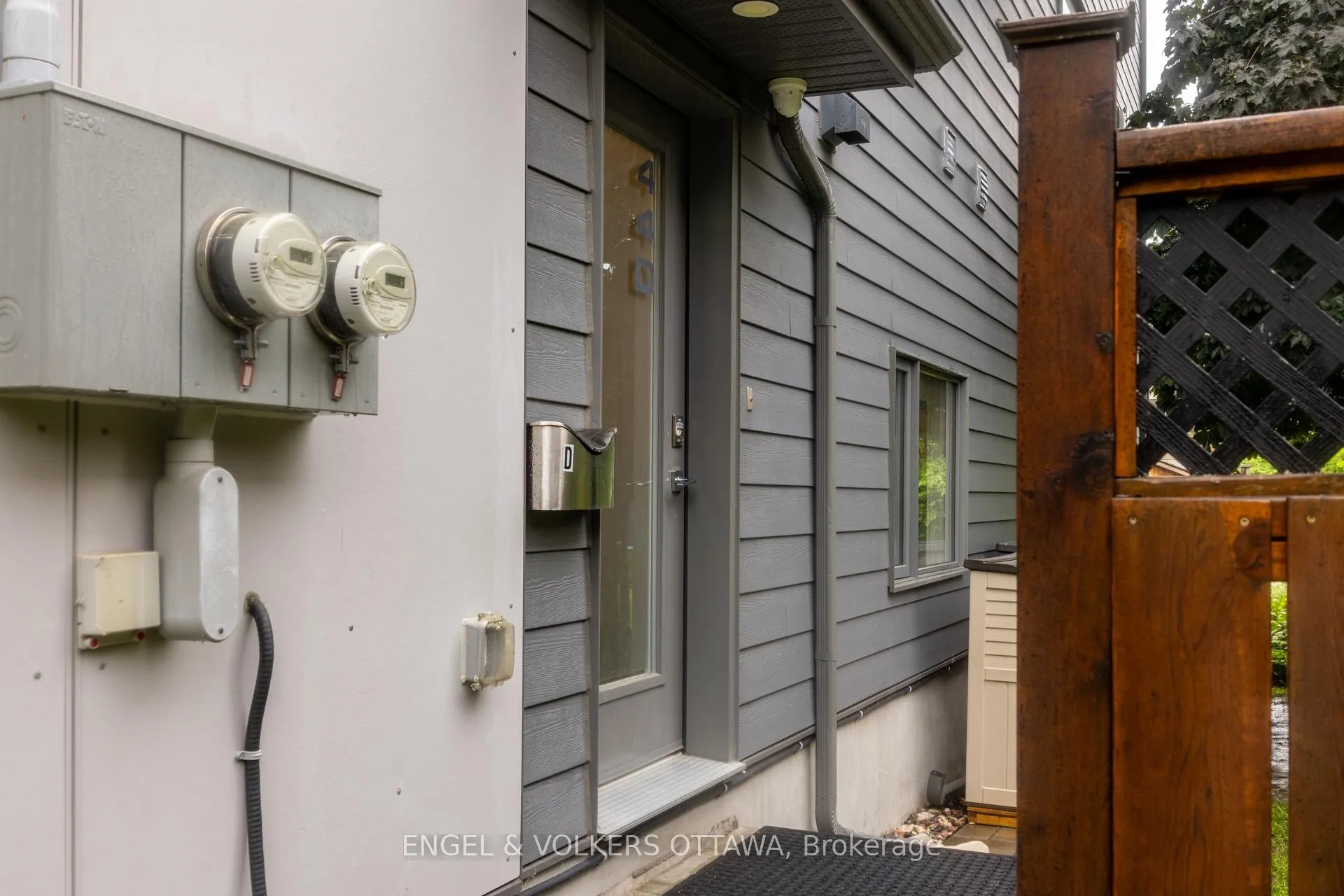 Photo 5 of Unit D, 44 Byron Avenue, Ottawa, Ottawa West — HOMEH