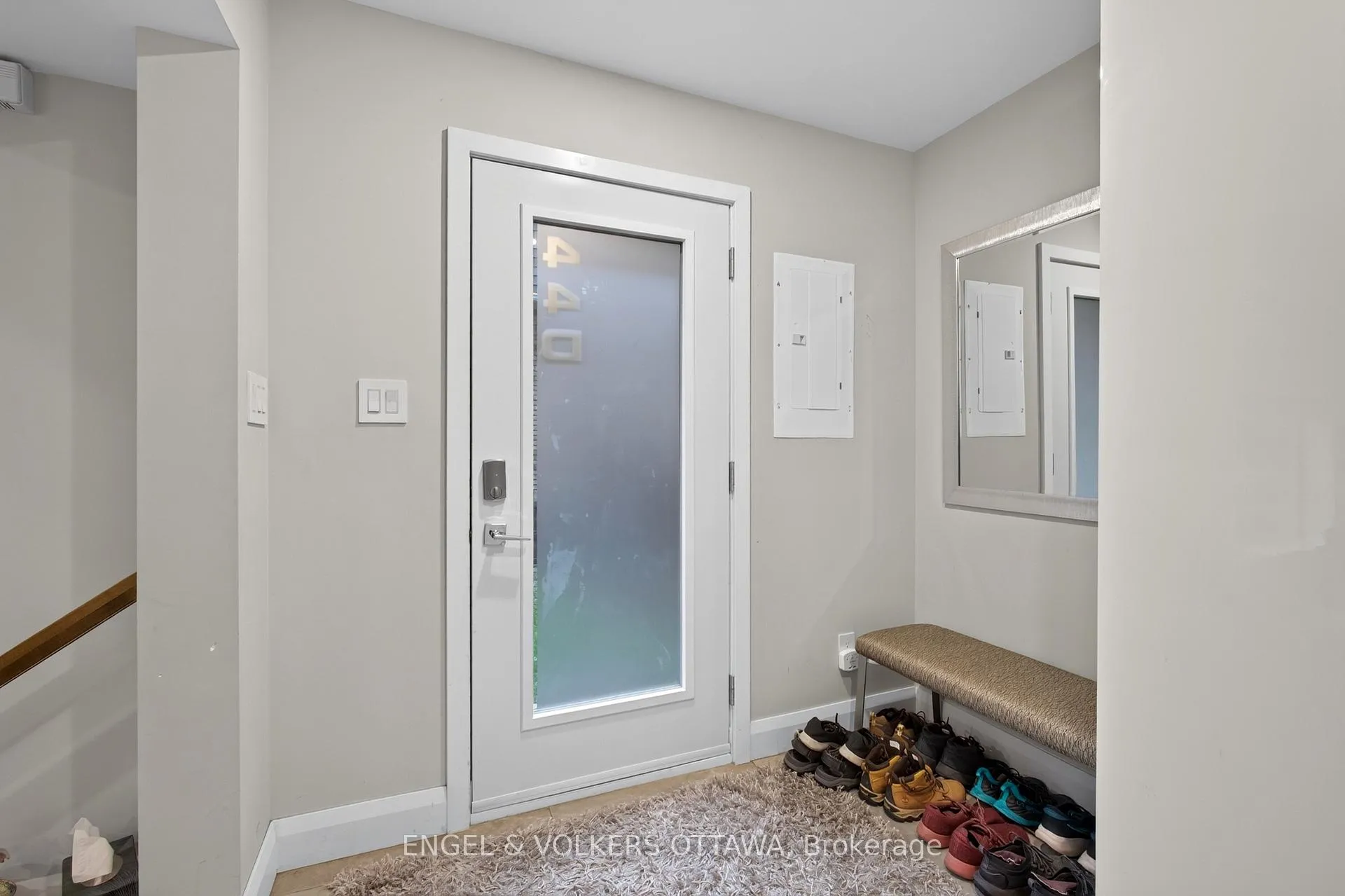 Photo 6 of Unit D, 44 Byron Avenue, Ottawa, Ottawa West — HOMEH