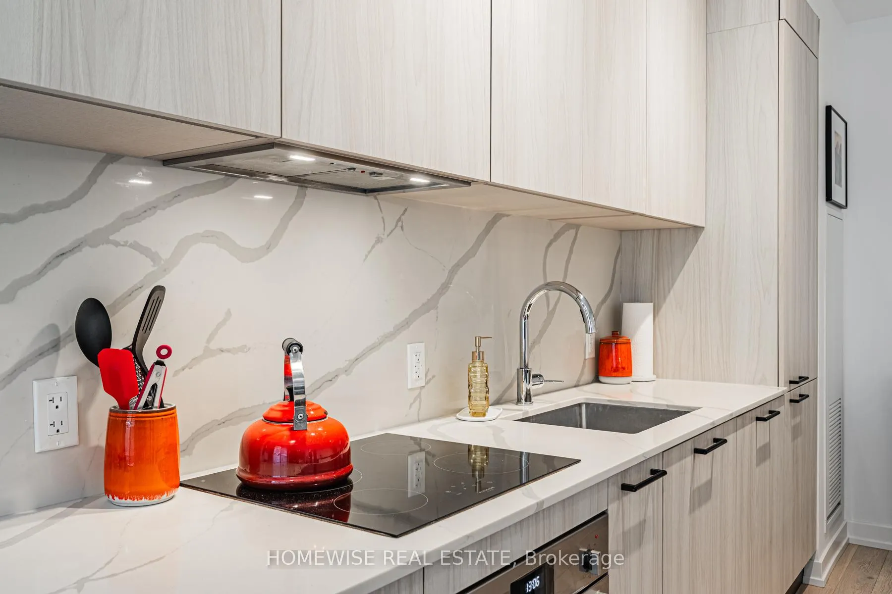 Photo 5 of Unit 208, 200 Sudbury Street, Toronto, Little Portugal — HOMEH