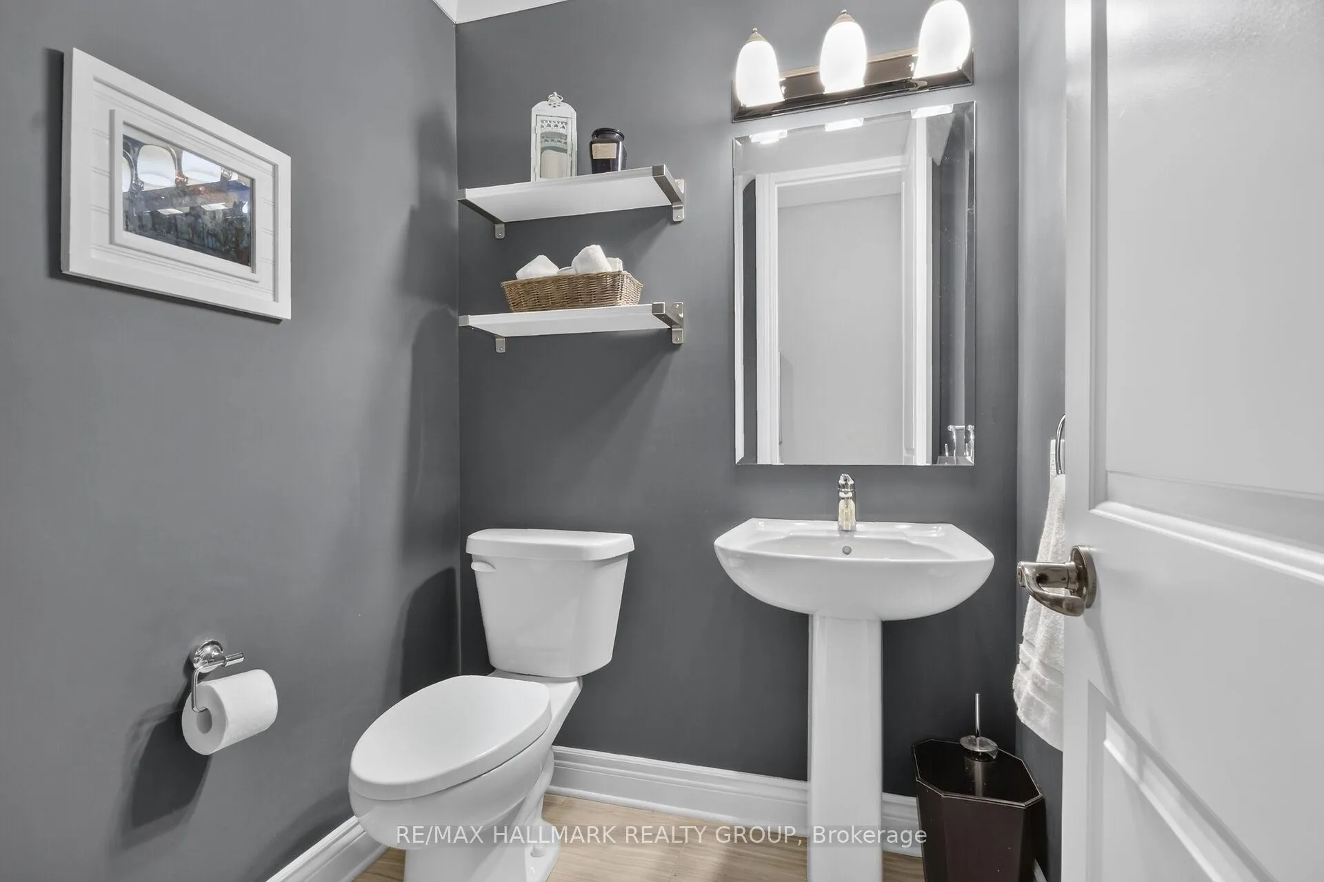 Photo 12 of 569 Chriscraft Way, Ottawa, Mahogany Community — HOMEH