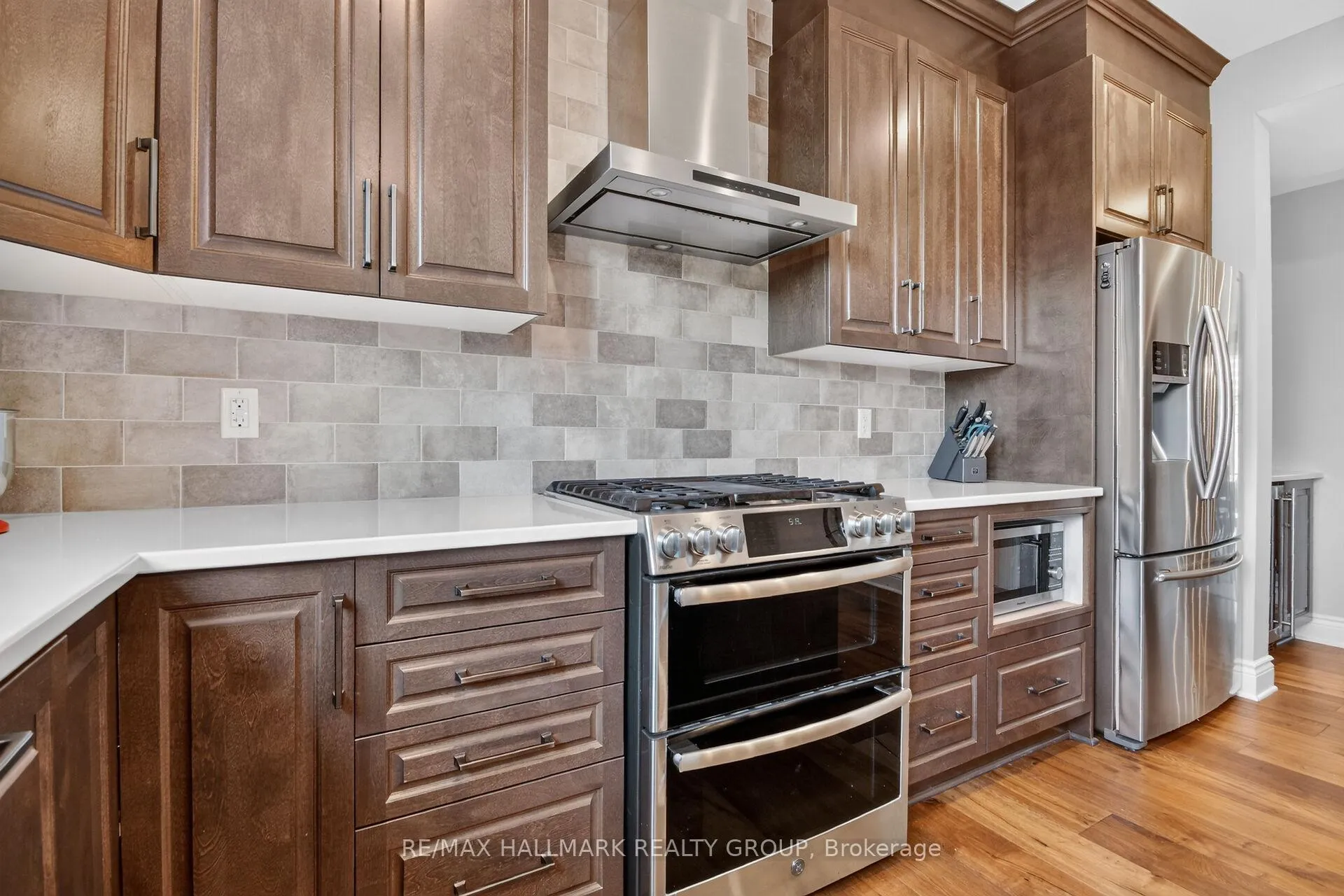 Photo 15 of 569 Chriscraft Way, Ottawa, Mahogany Community — HOMEH