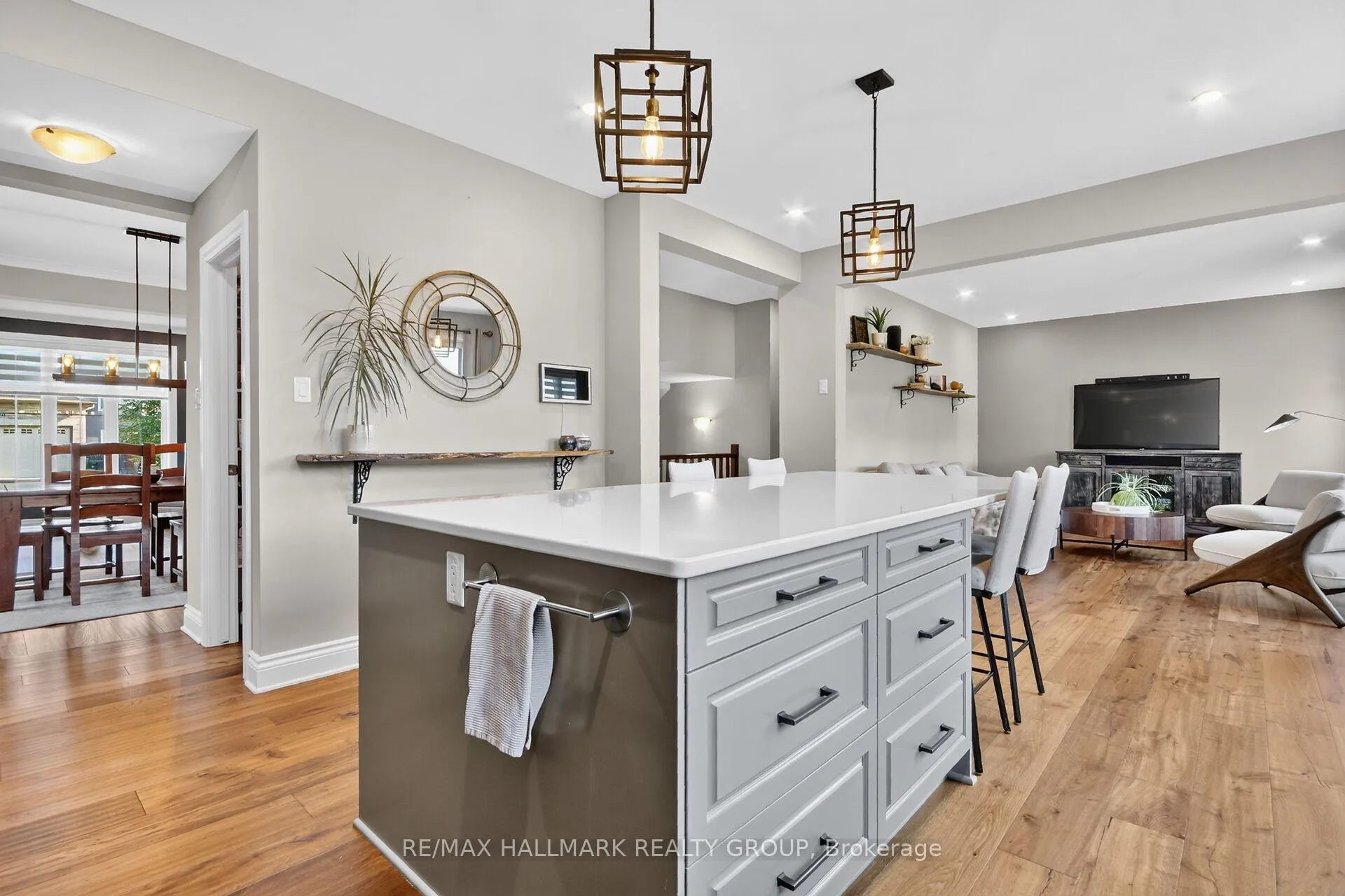 Photo 16 of 569 Chriscraft Way, Ottawa, Mahogany Community — HOMEH