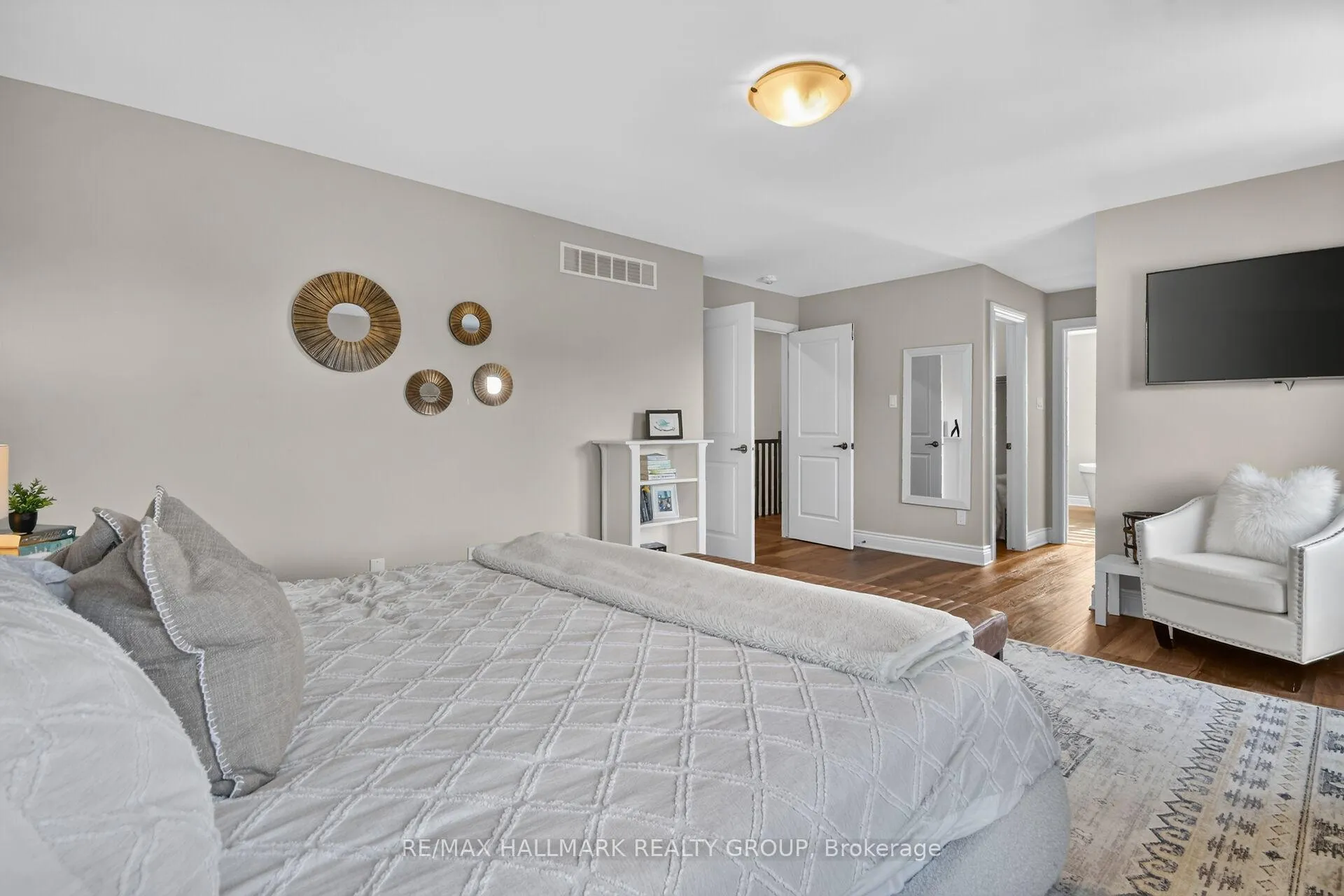 Photo 23 of 569 Chriscraft Way, Ottawa, Mahogany Community — HOMEH