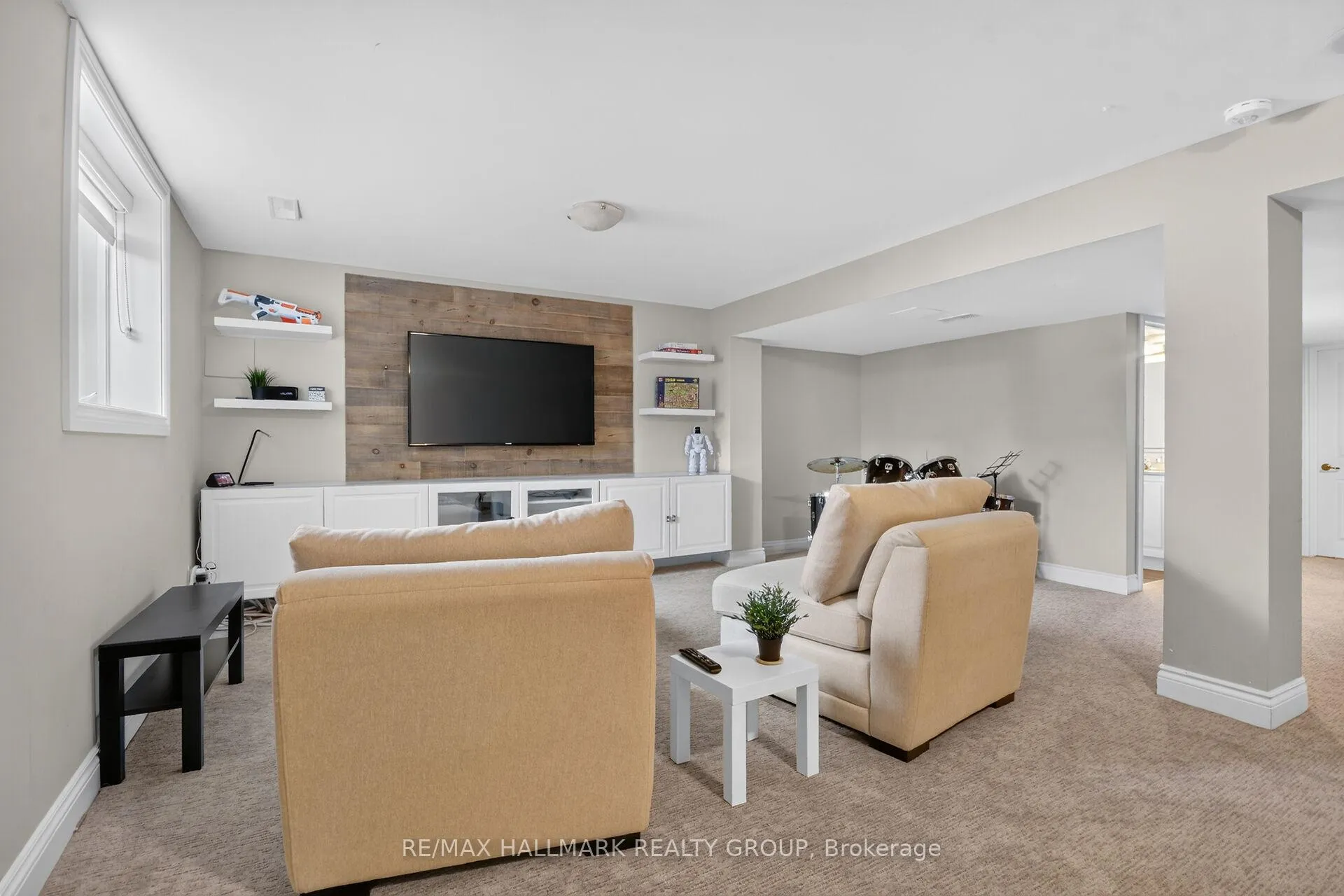 Photo 39 of 569 Chriscraft Way, Ottawa, Mahogany Community — HOMEH
