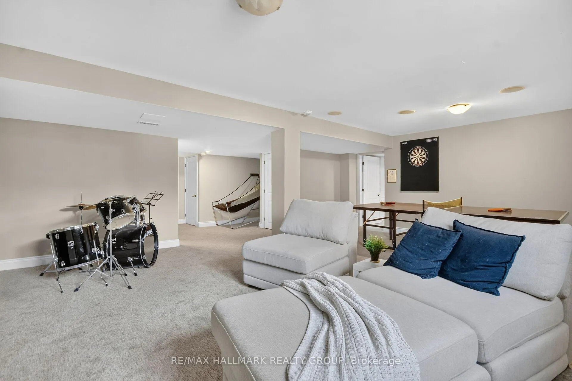 Photo 40 of 569 Chriscraft Way, Ottawa, Mahogany Community — HOMEH