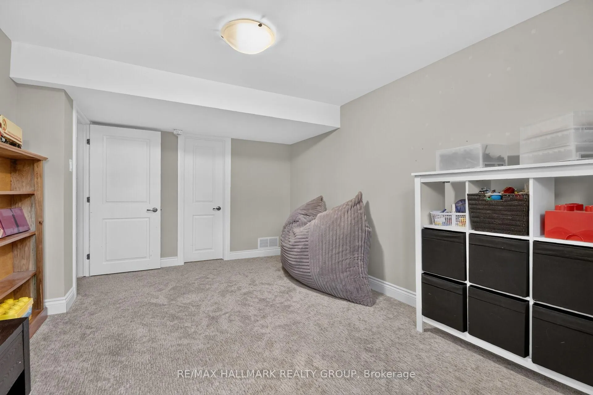 Photo 41 of 569 Chriscraft Way, Ottawa, Mahogany Community — HOMEH