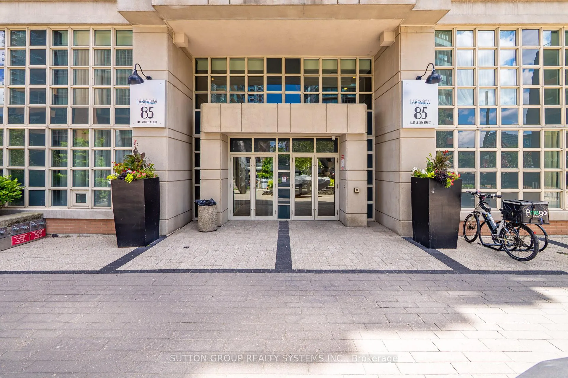 Photo 5 of Unit 607, 85 East Liberty Street, Toronto, Niagara — HOMEH