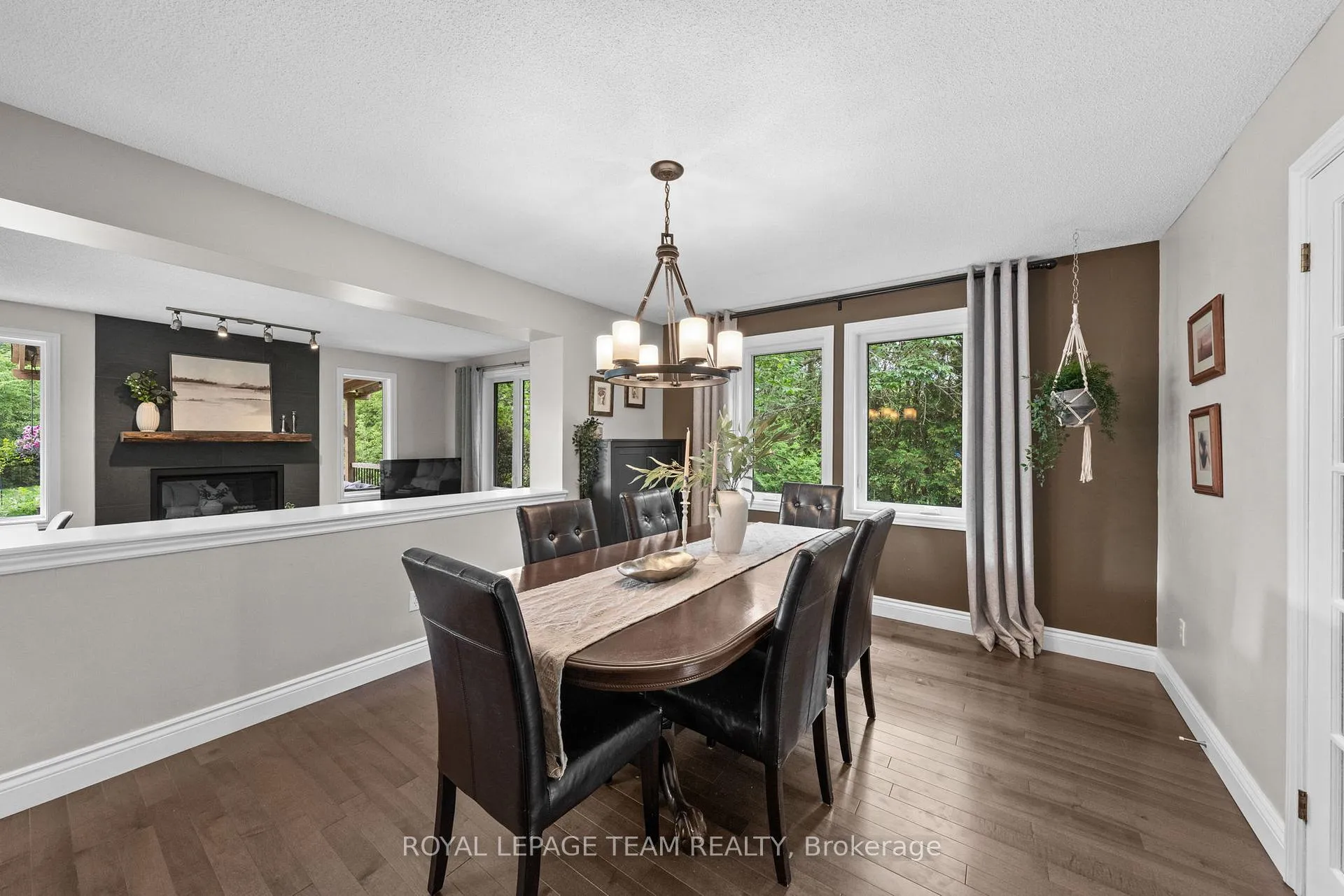 Photo 9 of 1209 Potter Drive, Ottawa, Manotick Village & Manotick Estates — HOMEH