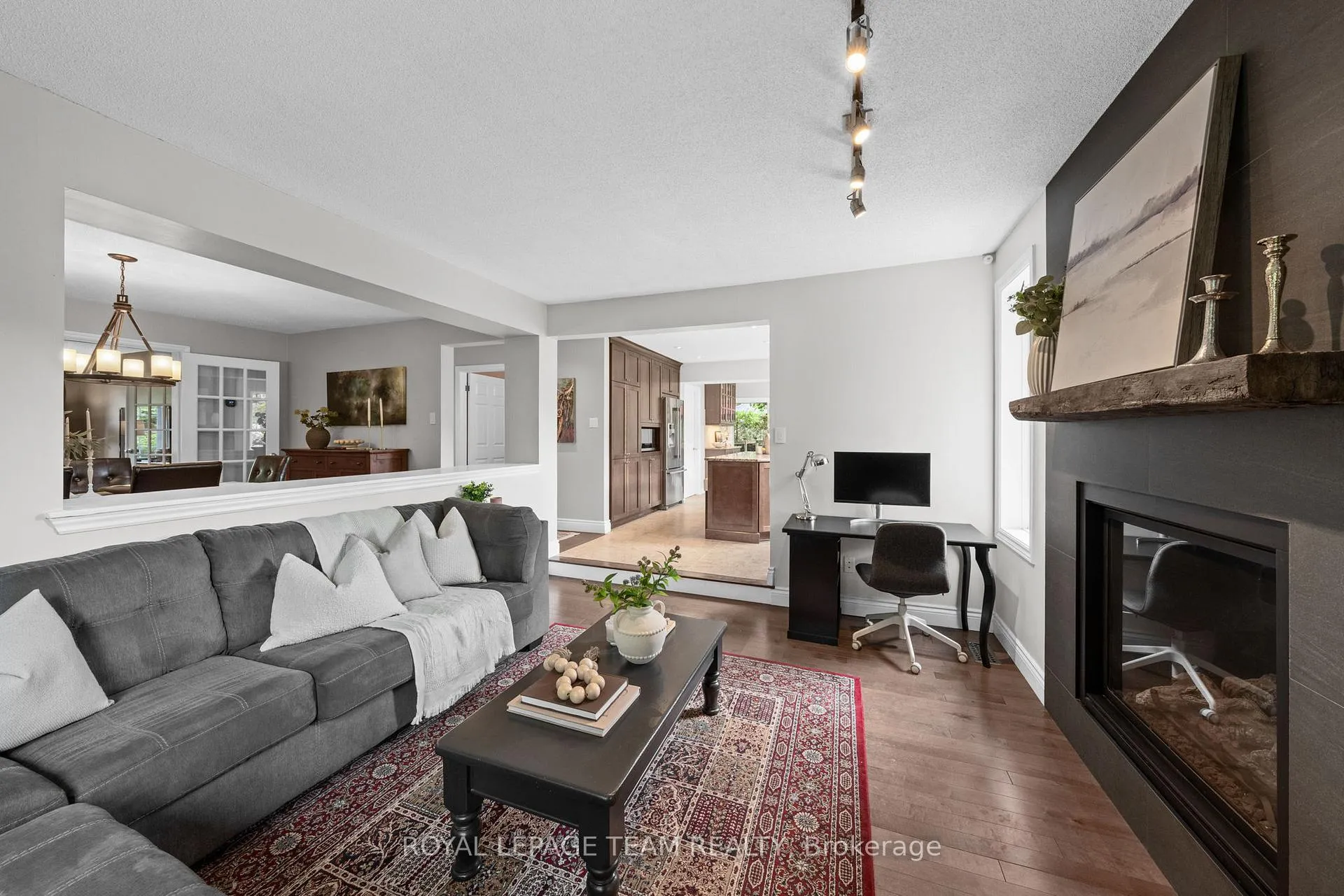 Photo 13 of 1209 Potter Drive, Ottawa, Manotick Village & Manotick Estates — HOMEH