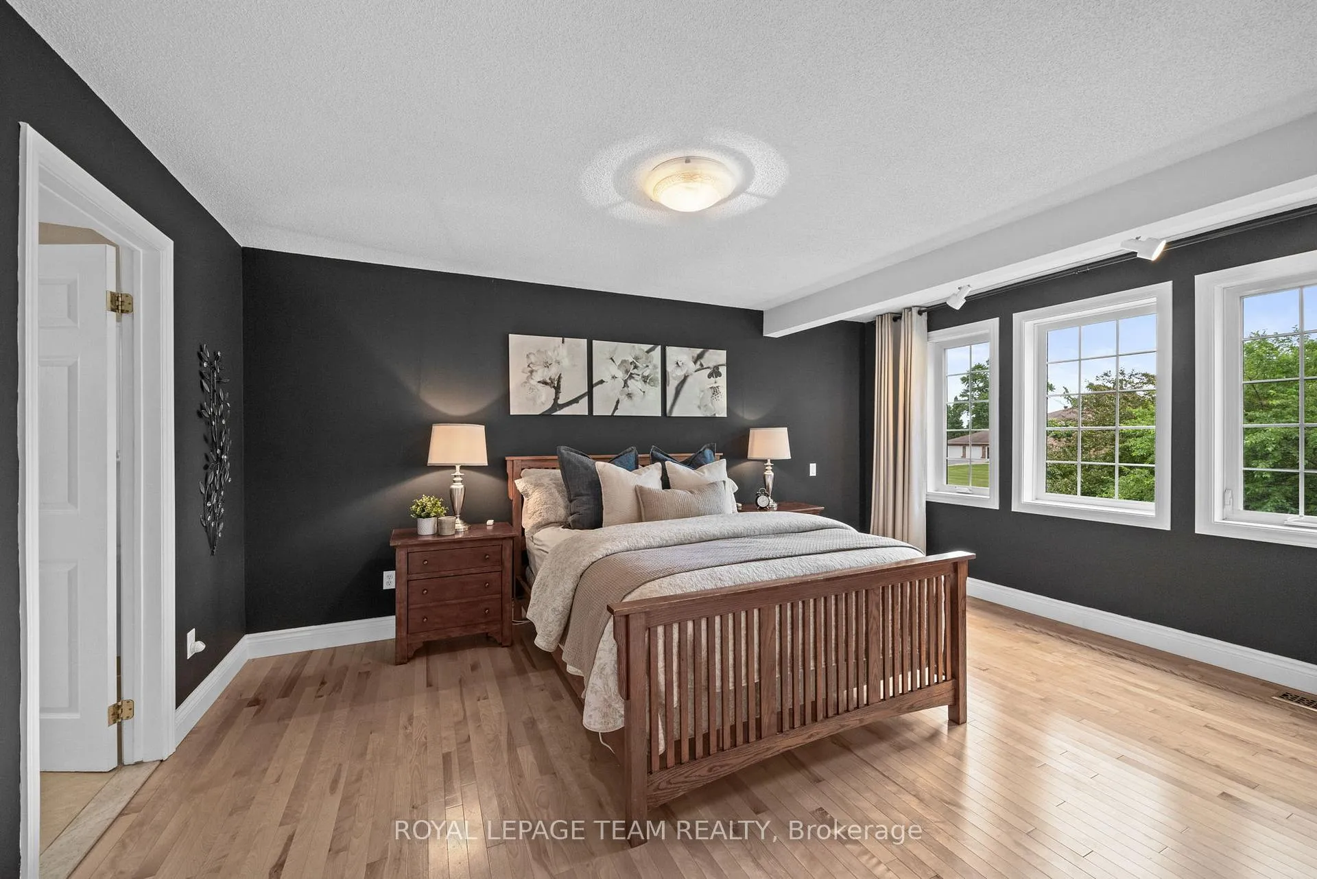 Photo 23 of 1209 Potter Drive, Ottawa, Manotick Village & Manotick Estates — HOMEH