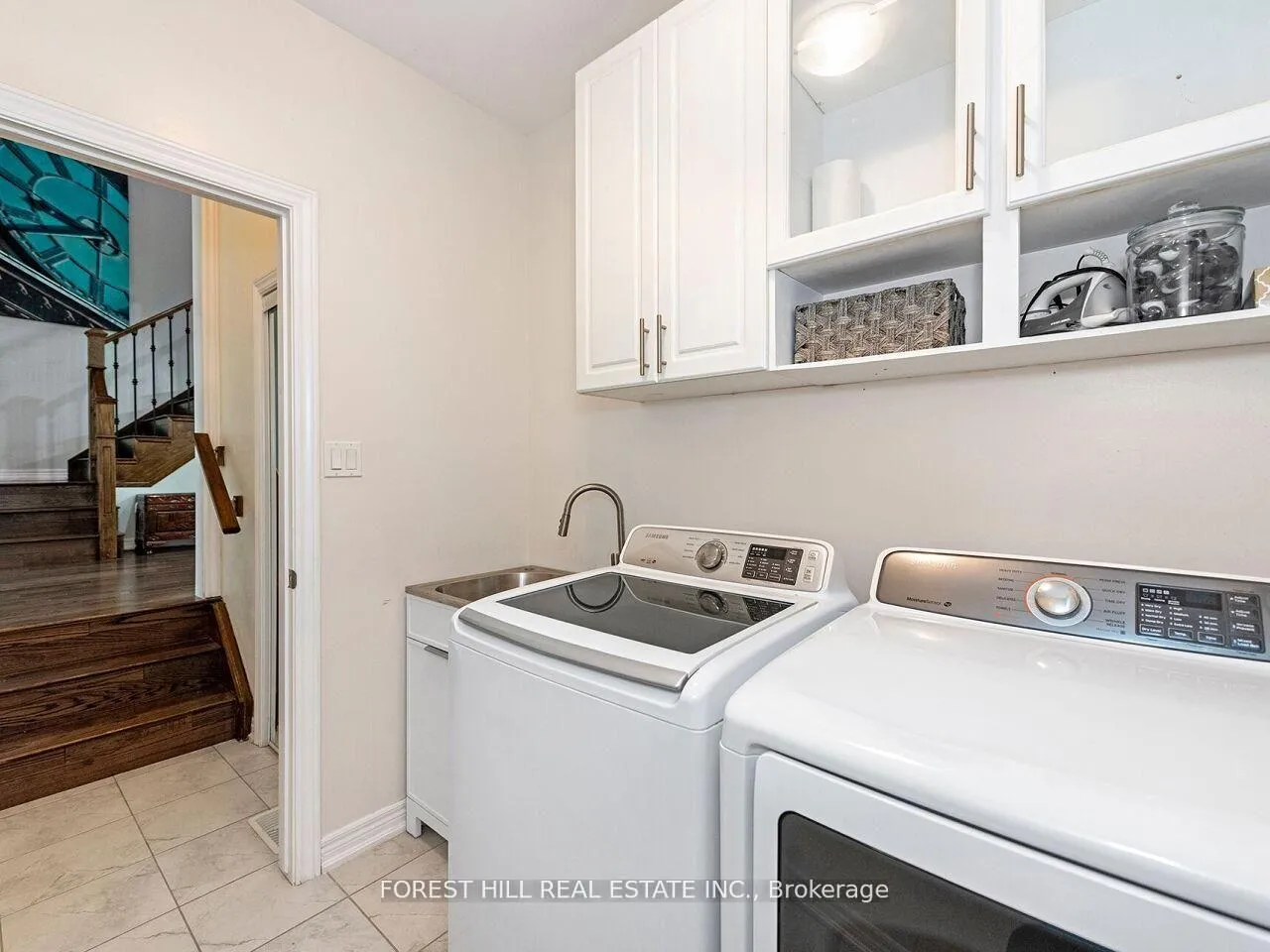 Photo 4 of 488 Linden Drive, Cambridge, Preston Heights — HOMEH