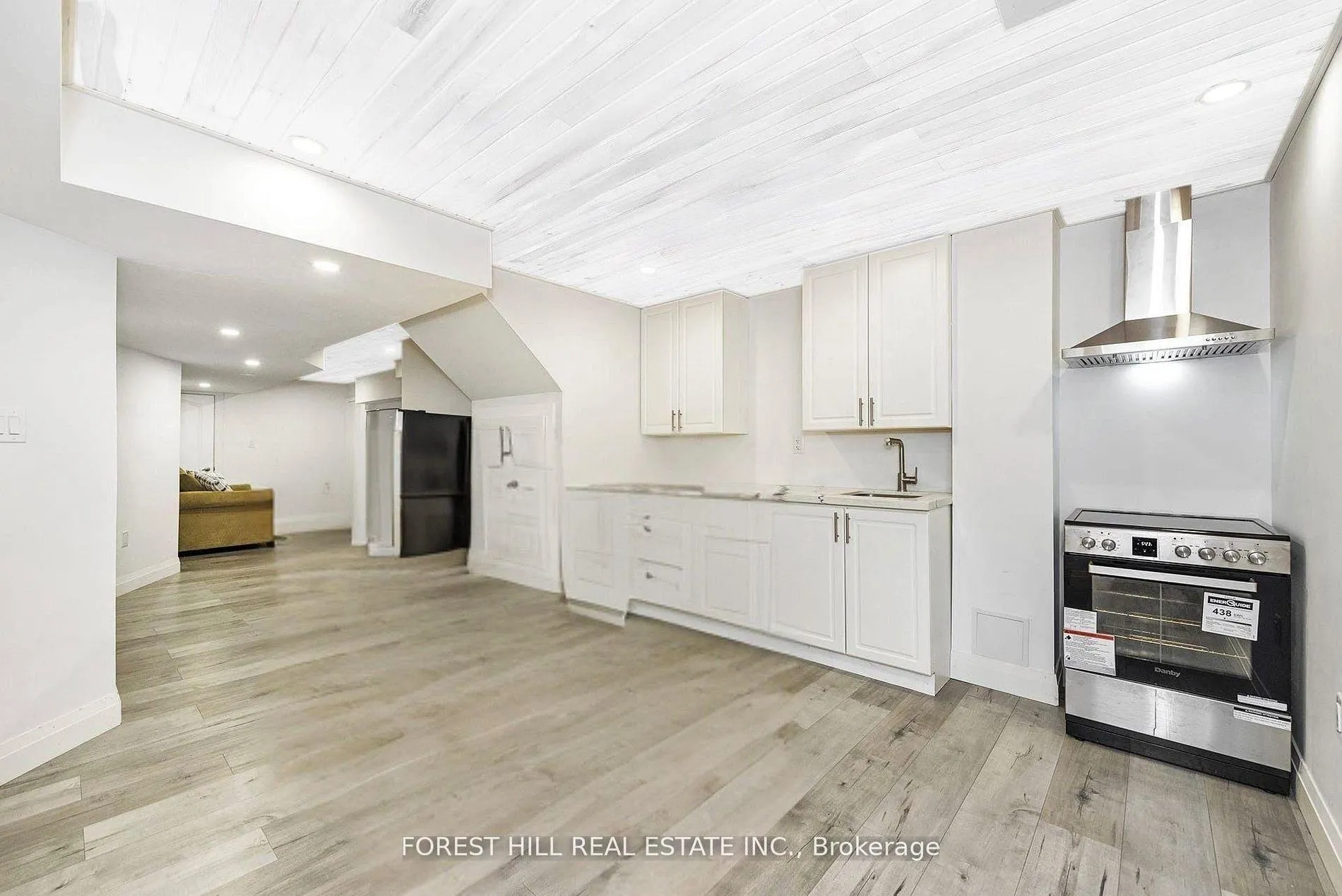 Photo 28 of 488 Linden Drive, Cambridge, Preston Heights — HOMEH