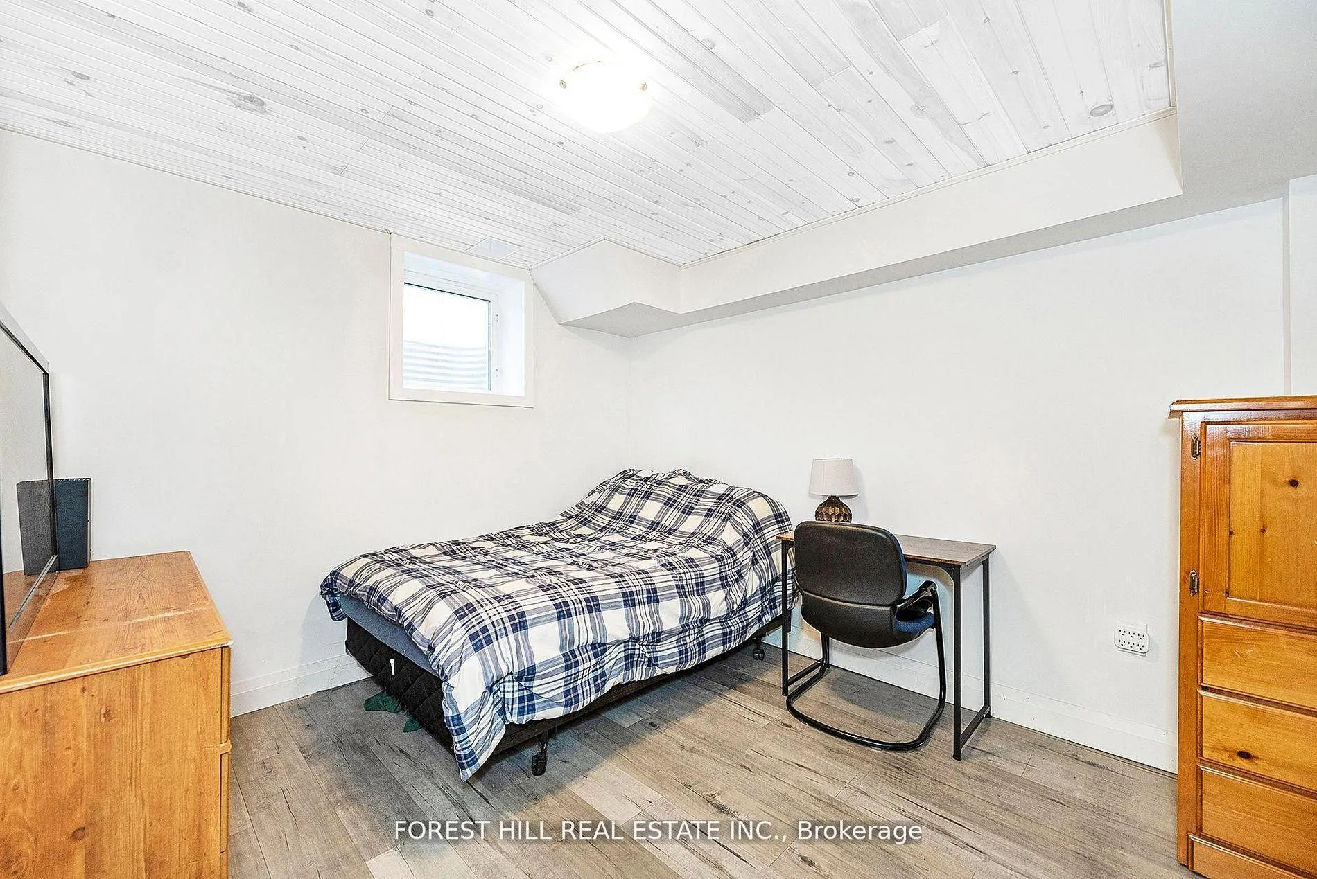 Photo 31 of 488 Linden Drive, Cambridge, Preston Heights — HOMEH