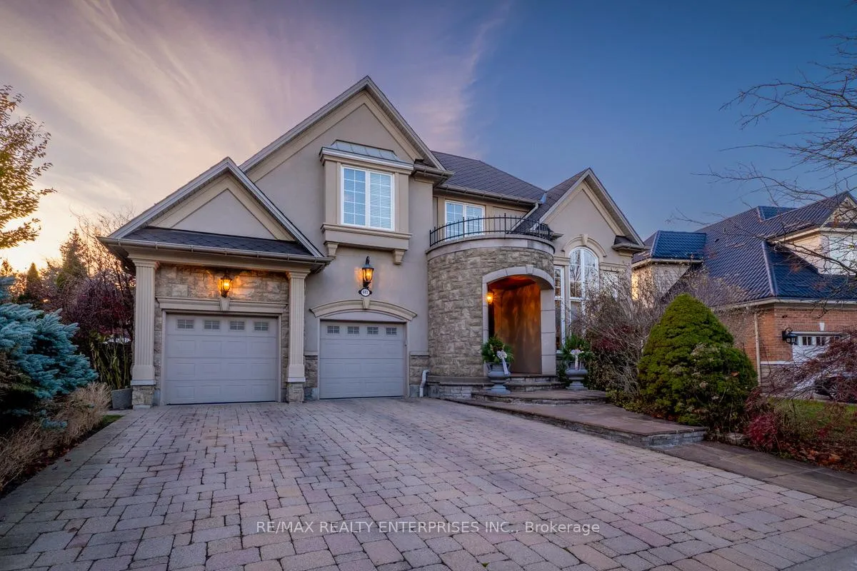 Photo 2 of 683 Canyon Street, Mississauga, Lorne Park — HOMEH