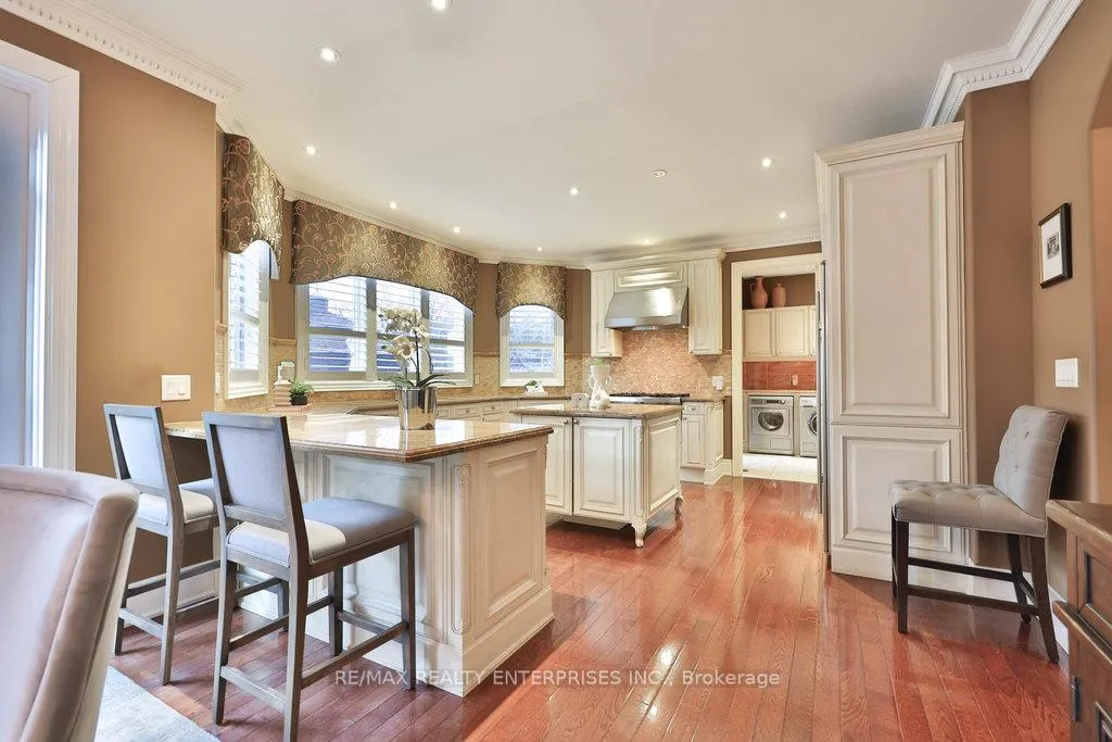 Photo 14 of 683 Canyon Street, Mississauga, Lorne Park — HOMEH