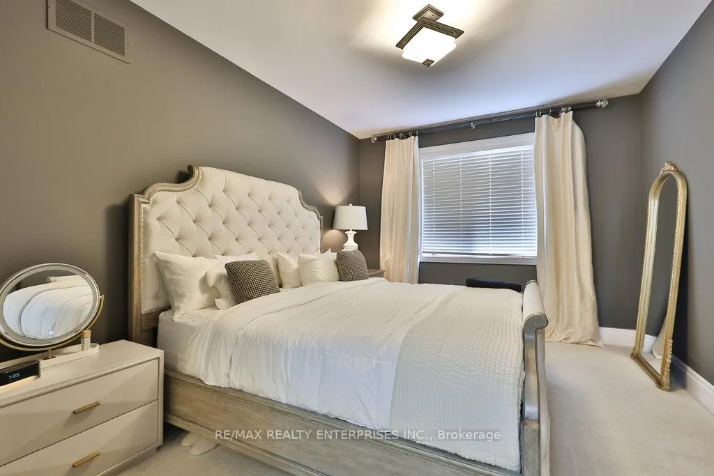 Photo 31 of 683 Canyon Street, Mississauga, Lorne Park — HOMEH