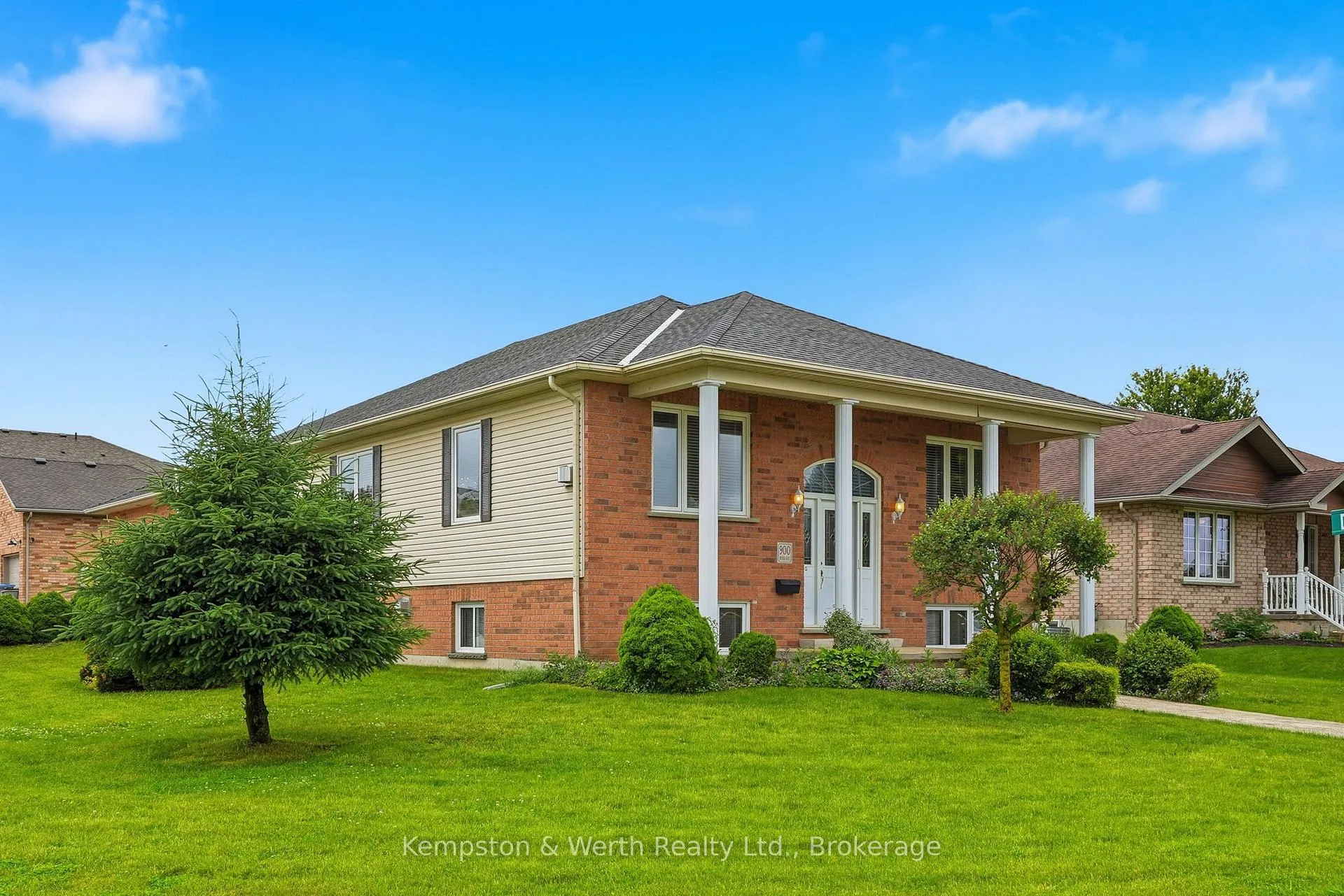Photo 3 of 900 Boyd Avenue, North Perth, Listowel — HOMEH