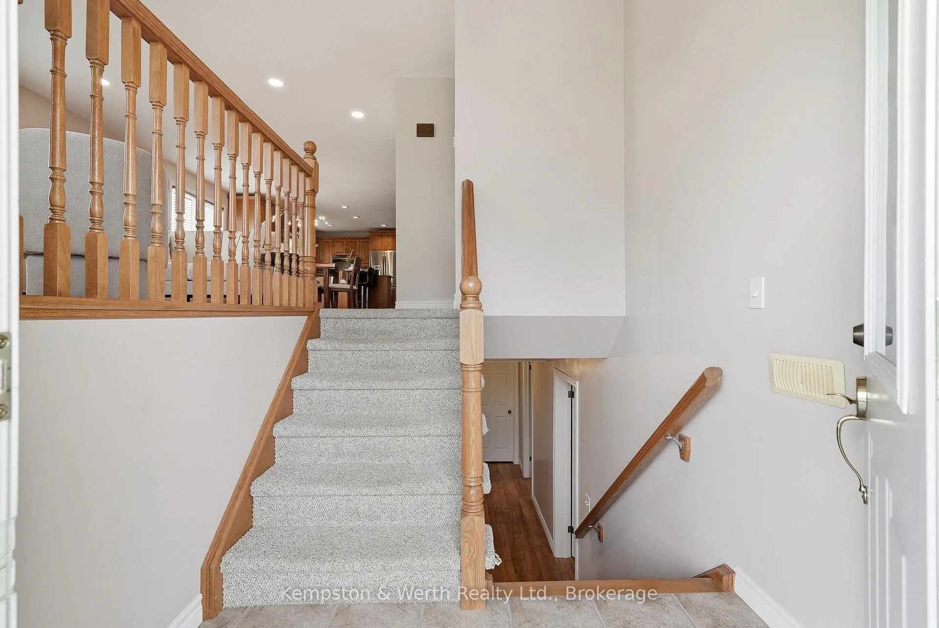 Photo 6 of 900 Boyd Avenue, North Perth, Listowel — HOMEH