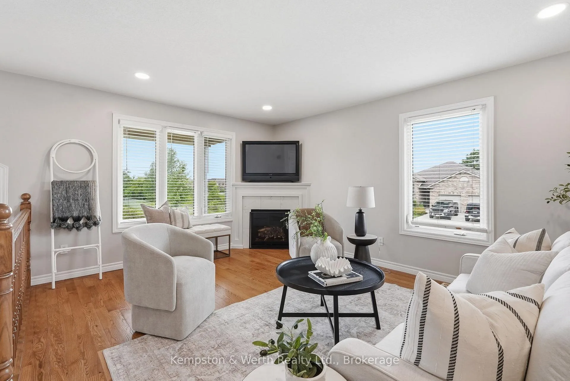 Photo 8 of 900 Boyd Avenue, North Perth, Listowel — HOMEH