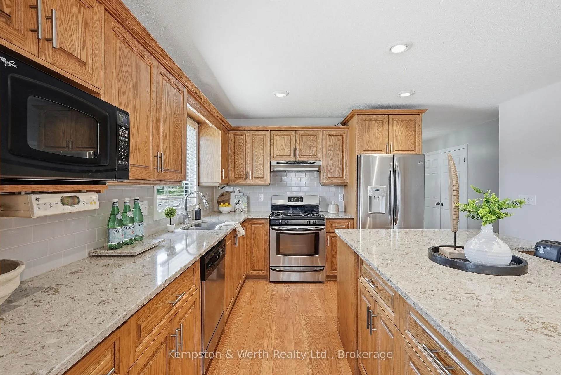 Photo 16 of 900 Boyd Avenue, North Perth, Listowel — HOMEH