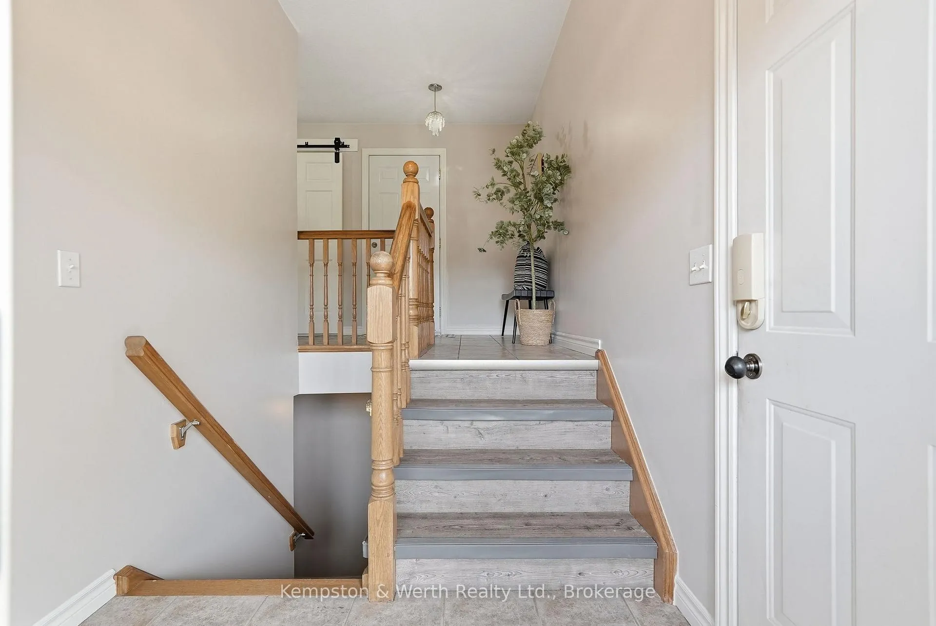 Photo 30 of 900 Boyd Avenue, North Perth, Listowel — HOMEH