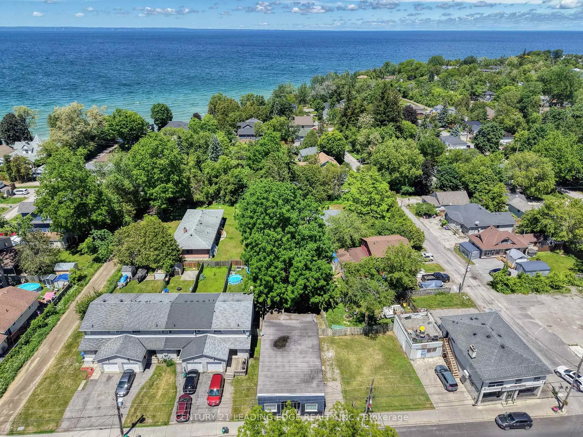 Photo 6 of 916 Lake Drive, Georgina, Sutton & Jackson's Point — HOMEH