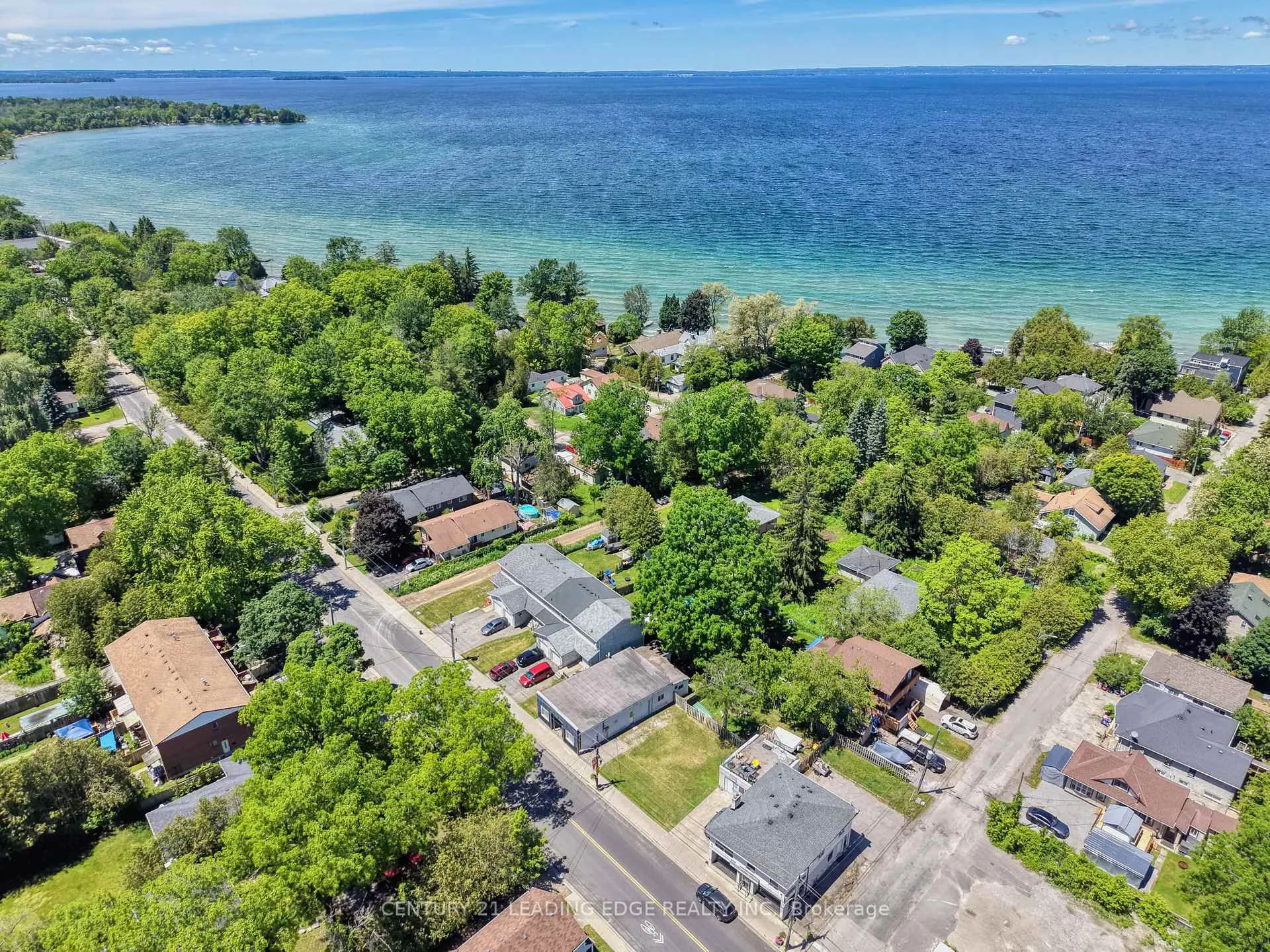 Photo 7 of 916 Lake Drive, Georgina, Sutton & Jackson's Point — HOMEH