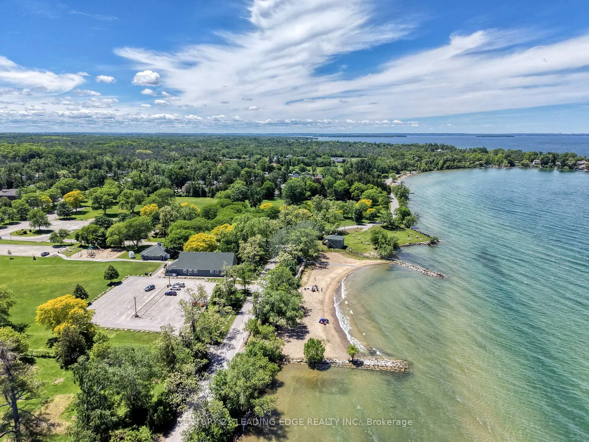 Photo 9 of 916 Lake Drive, Georgina, Sutton & Jackson's Point — HOMEH
