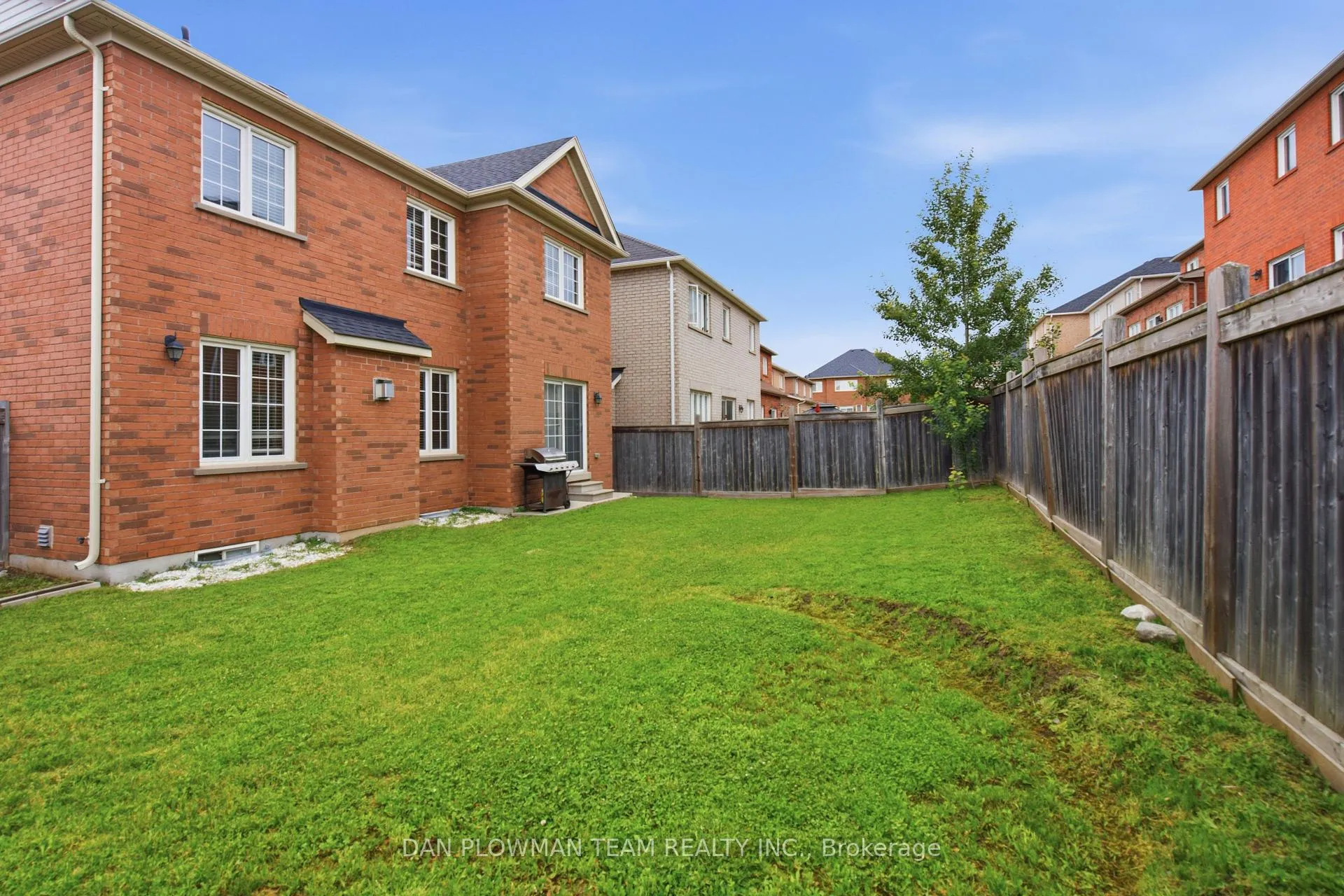 Photo 42 of 1995 Queensbury Drive, Oshawa, Taunton — HOMEH