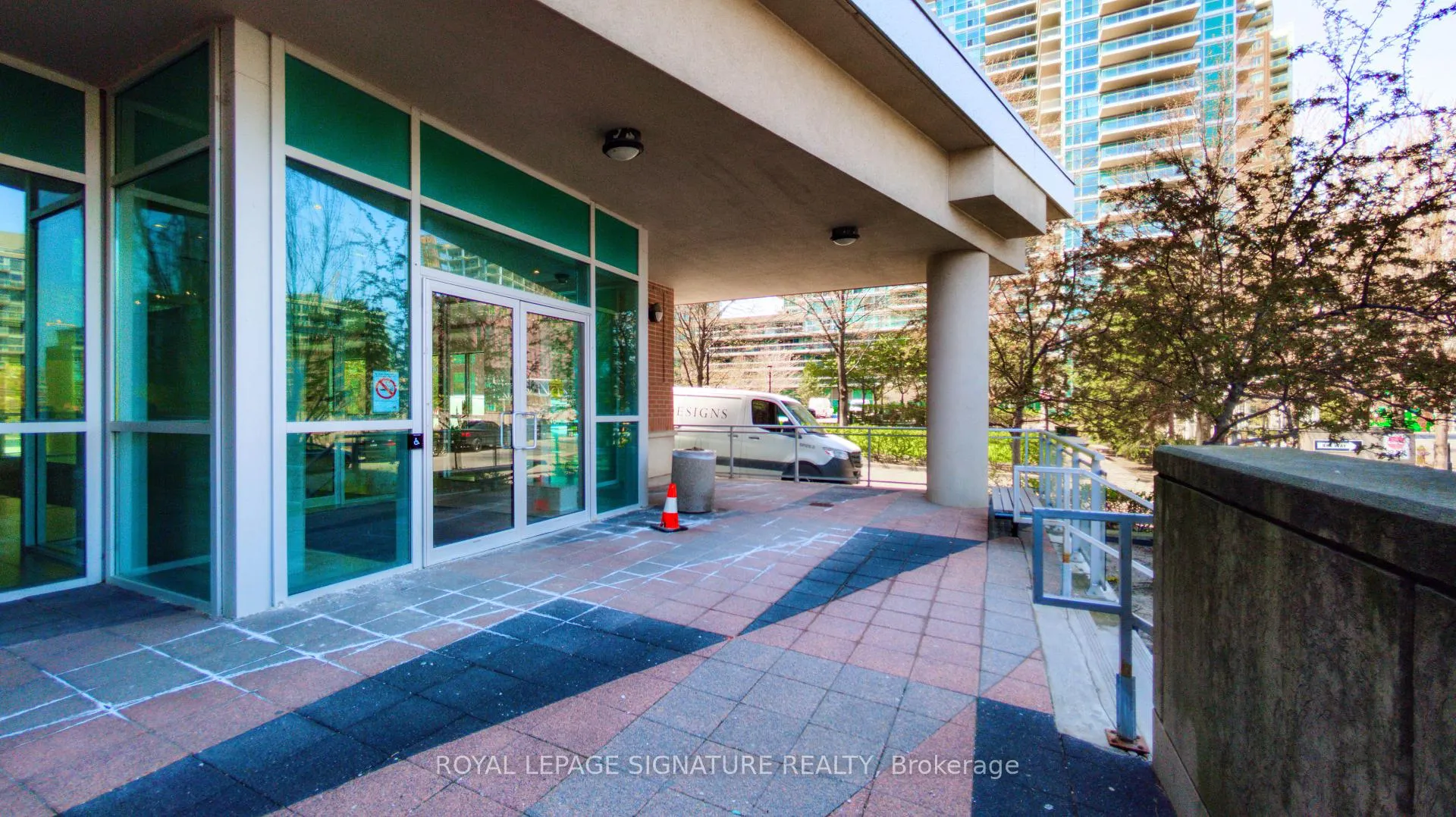Photo 9 of Unit 1501, 80 Western Battery Road, Toronto, Niagara — HOMEH