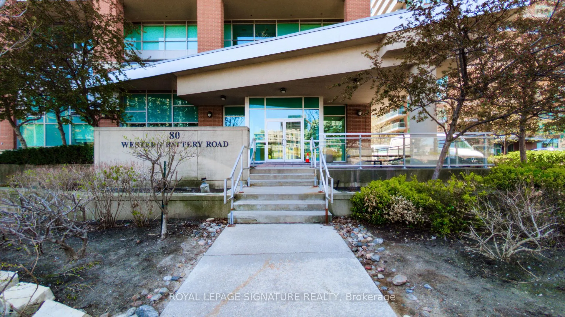 Photo 11 of Unit 1501, 80 Western Battery Road, Toronto, Niagara — HOMEH