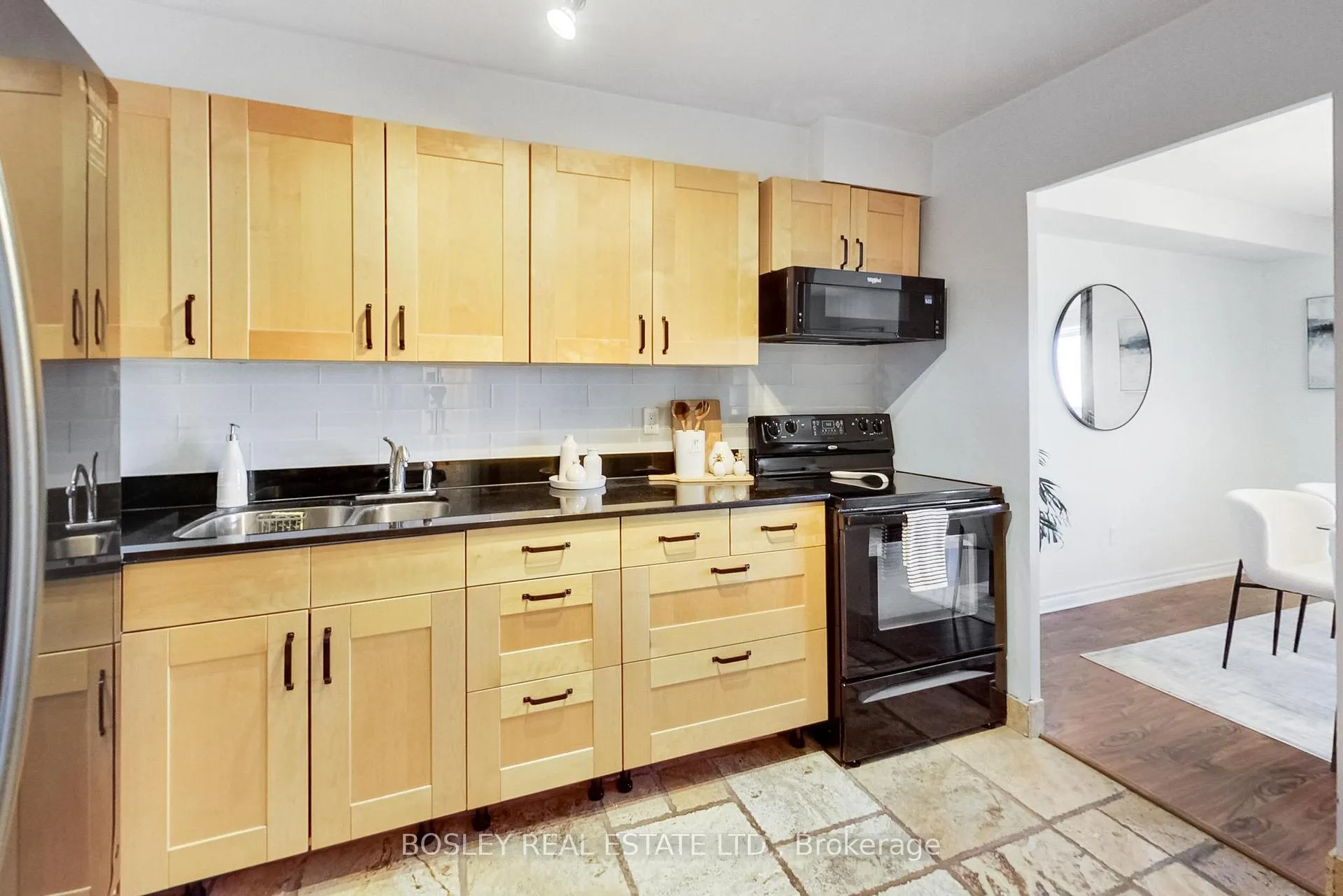 Photo 5 of Unit 1902, 3 Massey Square, Toronto, Crescent Town — HOMEH