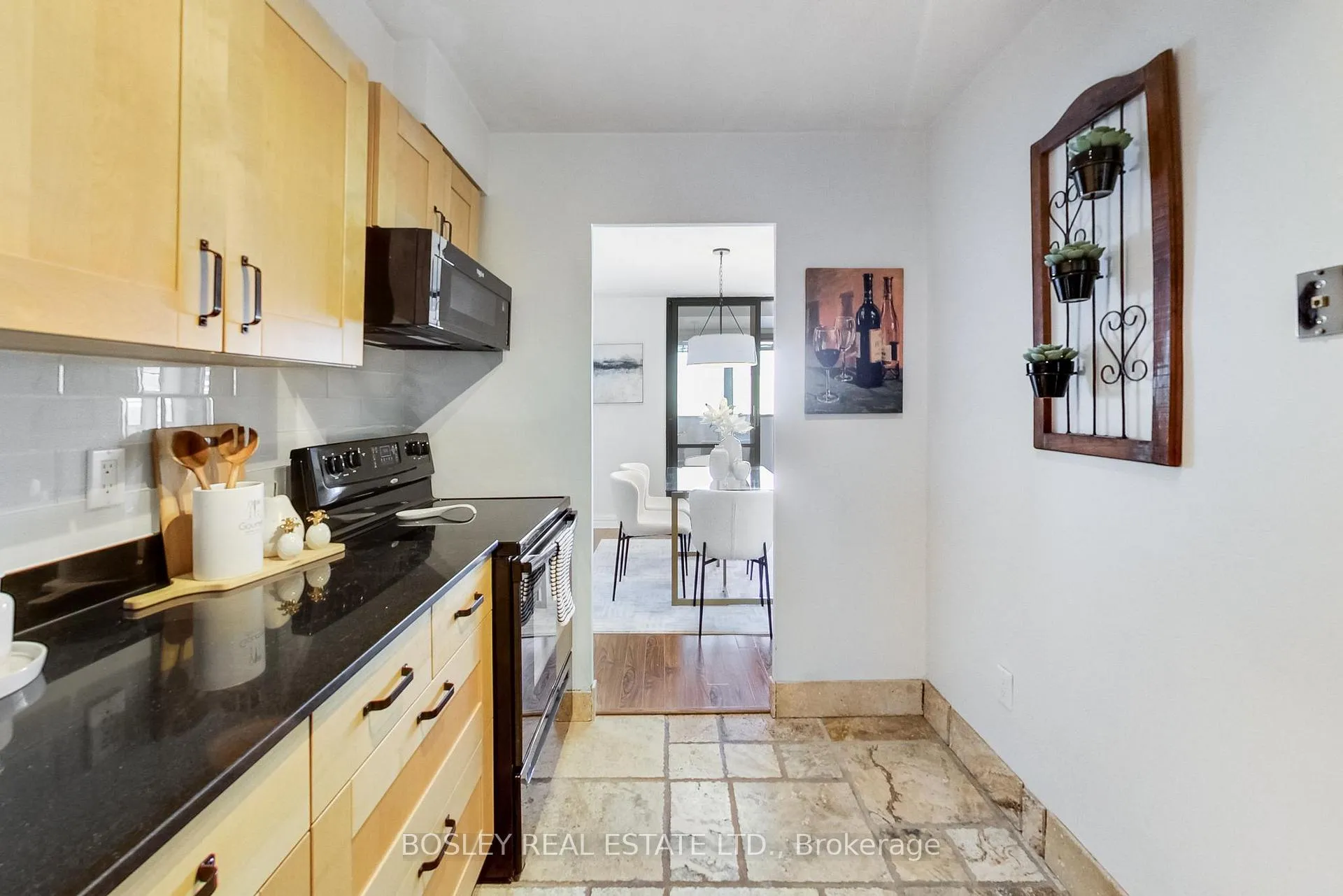 Photo 6 of Unit 1902, 3 Massey Square, Toronto, Crescent Town — HOMEH