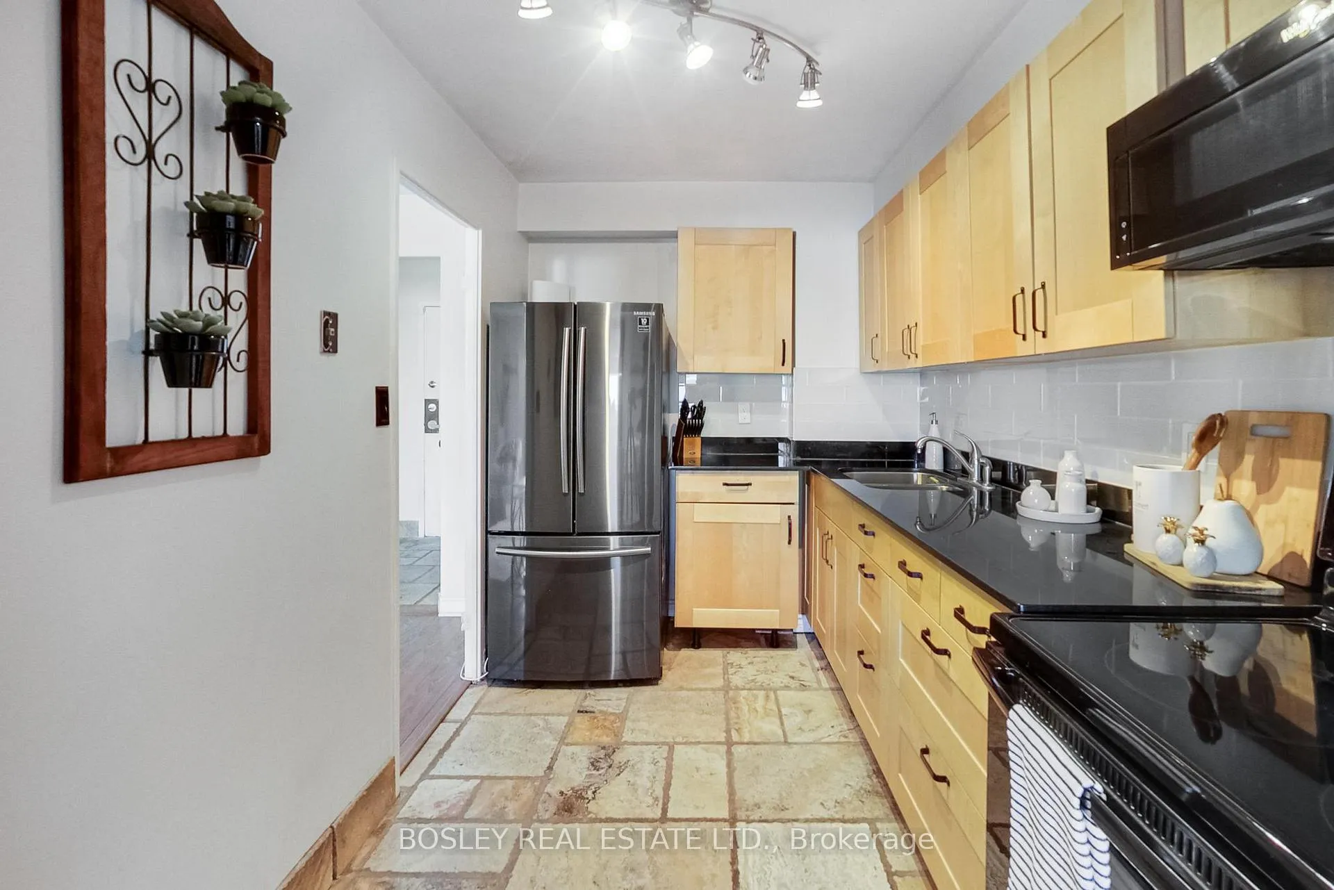 Photo 7 of Unit 1902, 3 Massey Square, Toronto, Crescent Town — HOMEH