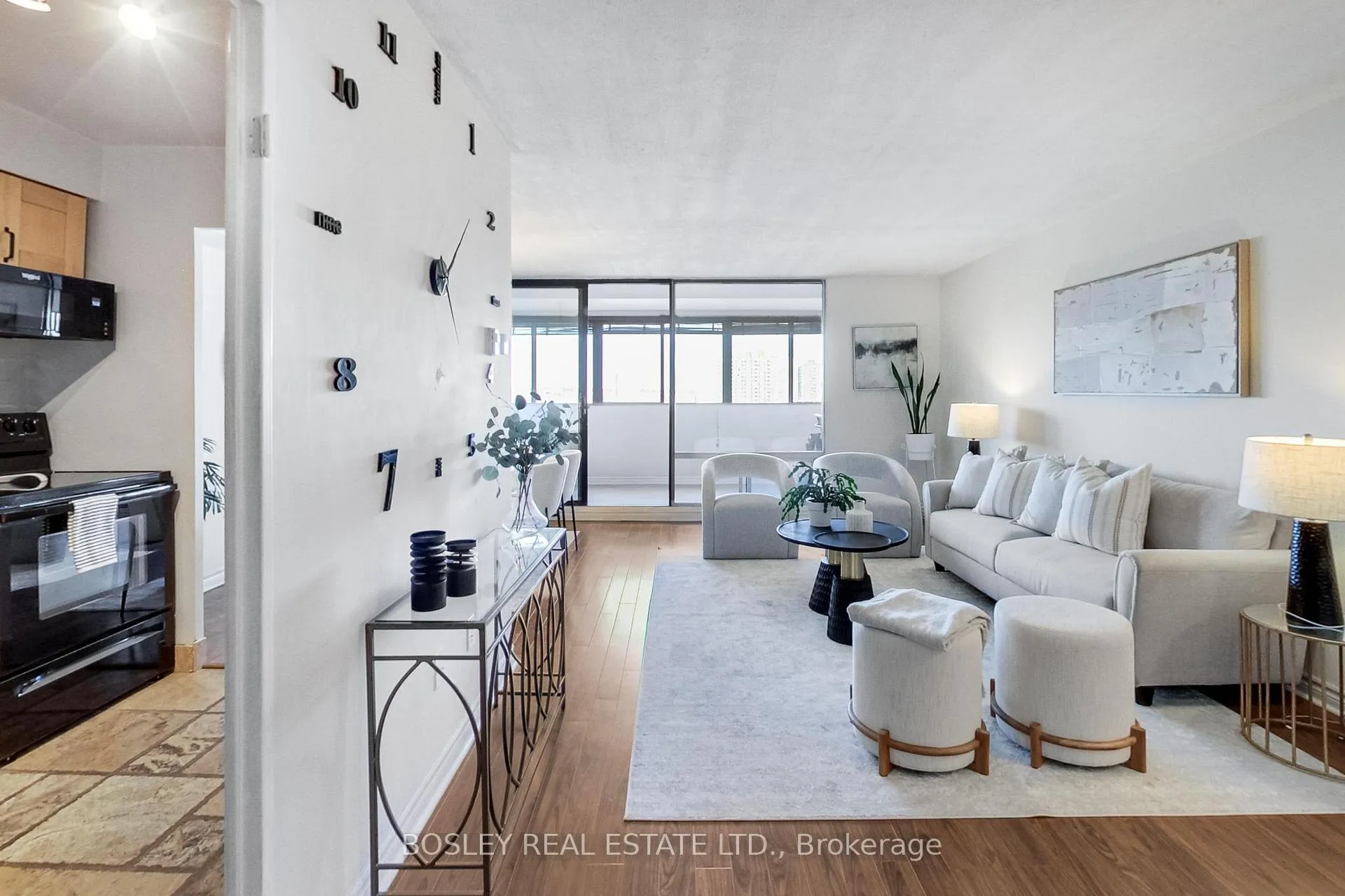 Photo 9 of Unit 1902, 3 Massey Square, Toronto, Crescent Town — HOMEH