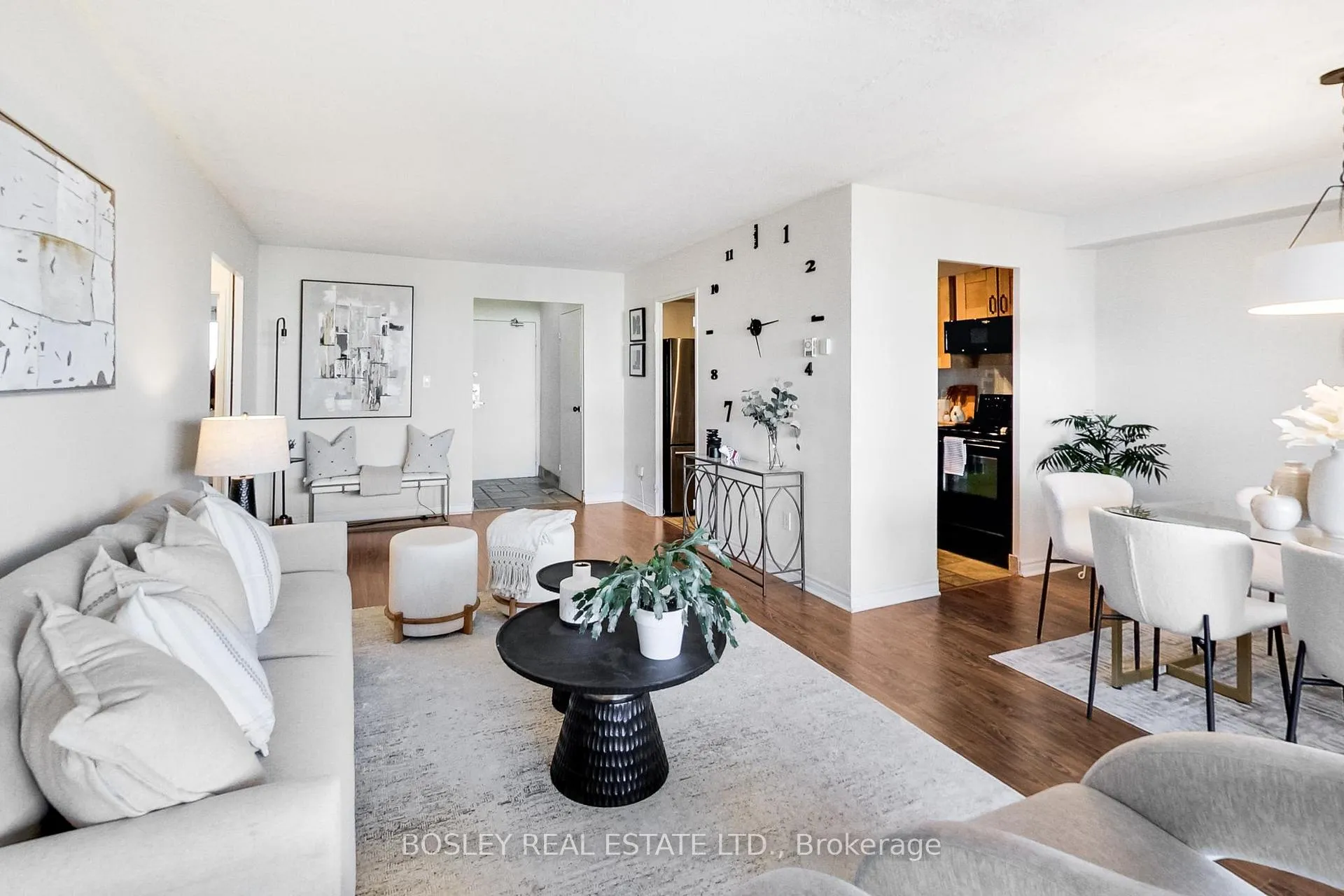 Photo 14 of Unit 1902, 3 Massey Square, Toronto, Crescent Town — HOMEH