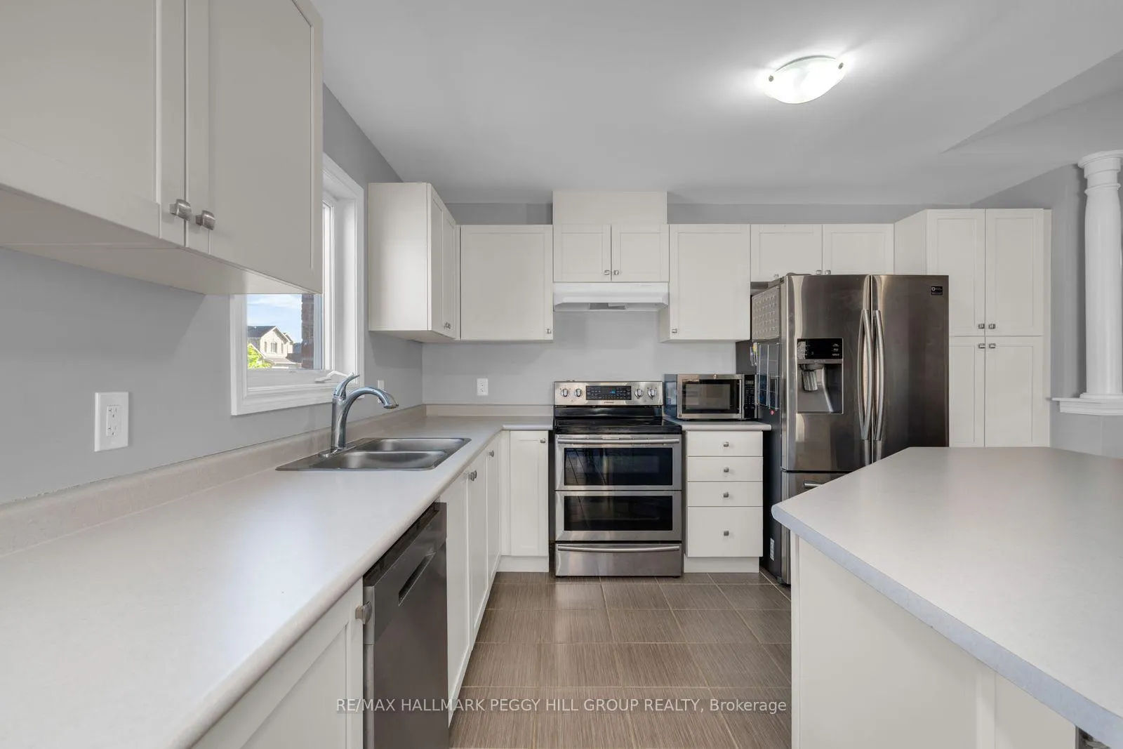 Photo 4 of 70 Bellisle Road, Penetanguishene — HOMEH
