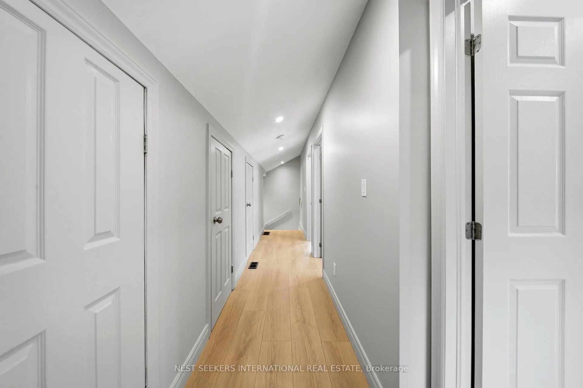 Photo 9 of 5050 Lloydtown Aurora Road, King, Pottageville — HOMEH