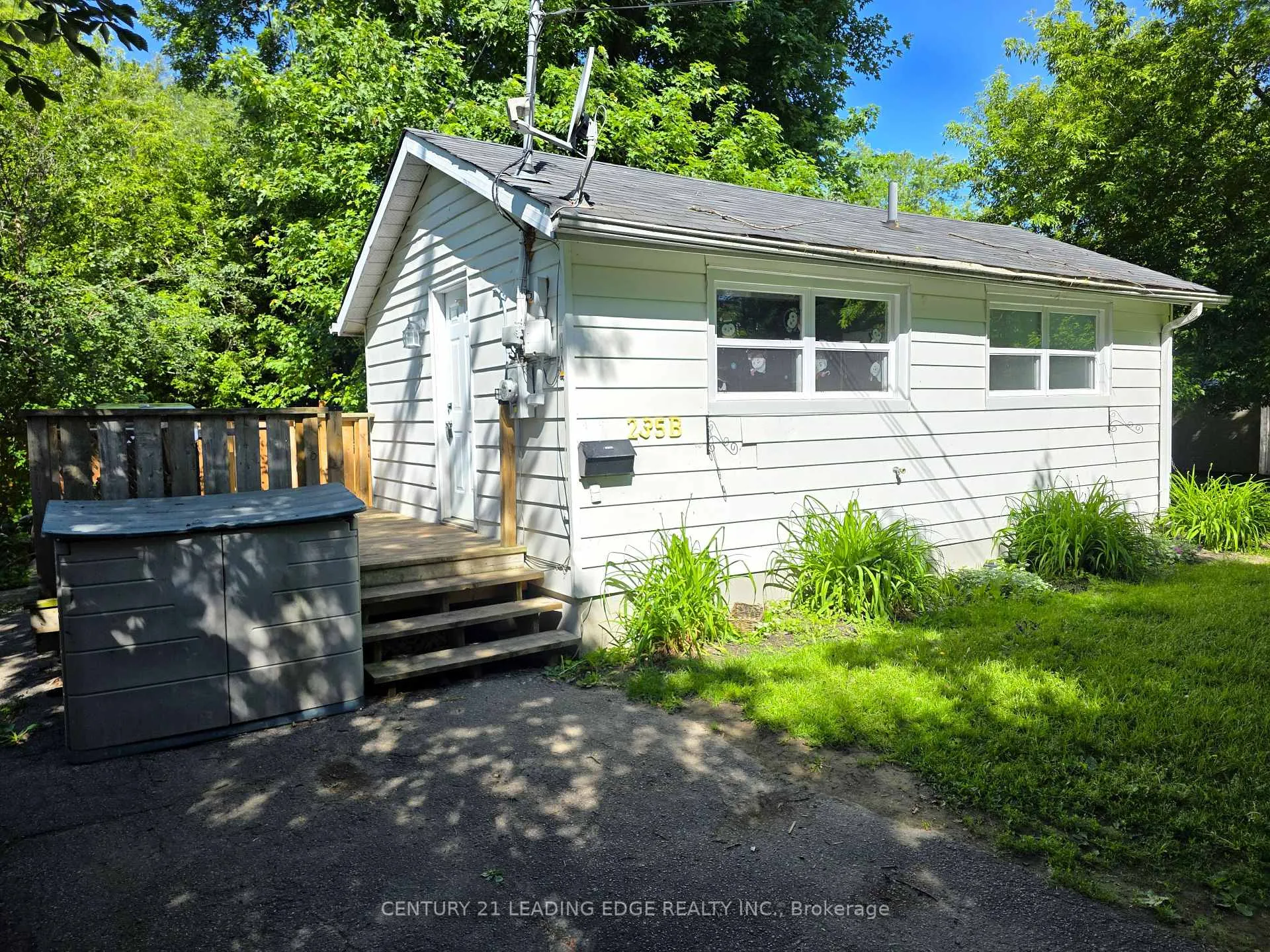 Photo 1 of Unit B, 235 Bayview Avenue, Georgina, Keswick South — HOMEH
