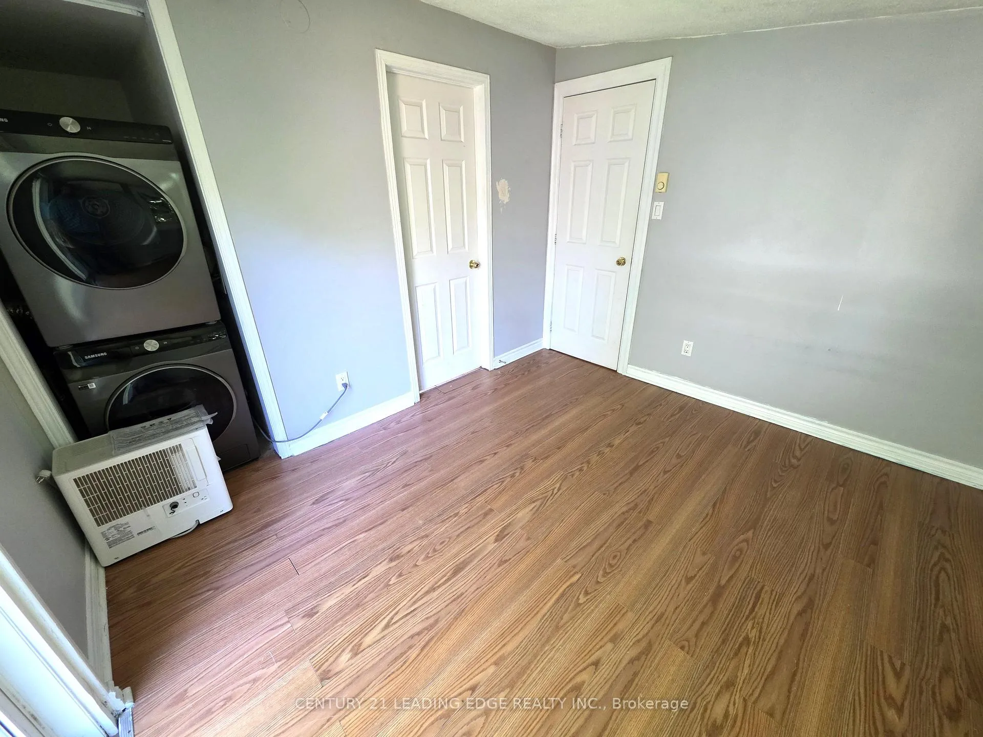 Photo 10 of Unit B, 235 Bayview Avenue, Georgina, Keswick South — HOMEH