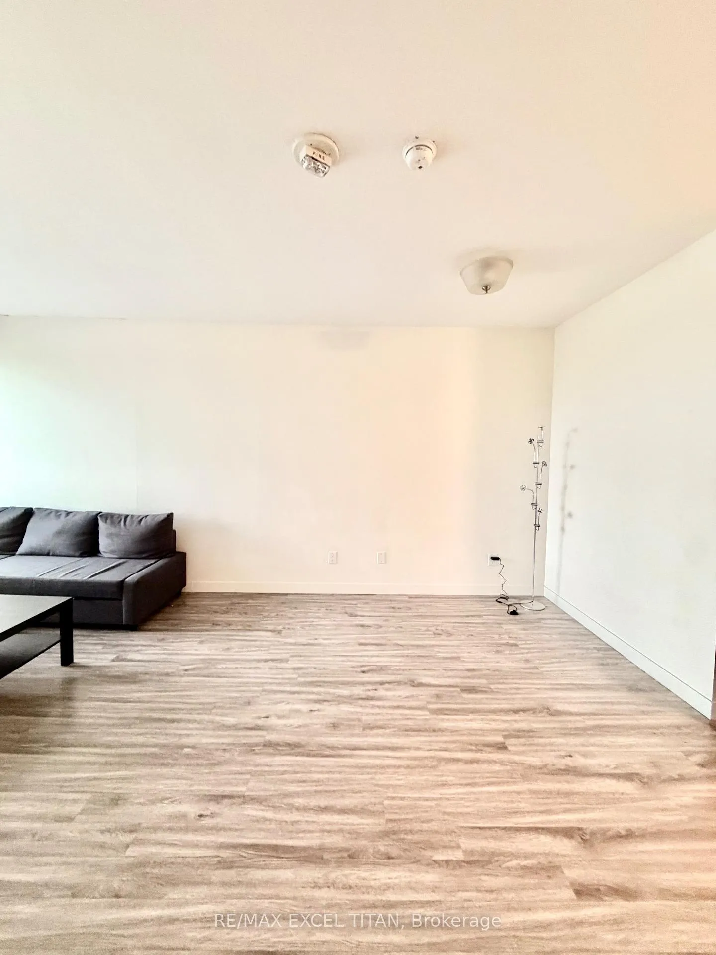 Photo 8 of Unit 703, 128 King Street N, Waterloo, Downtown Waterloo — HOMEH