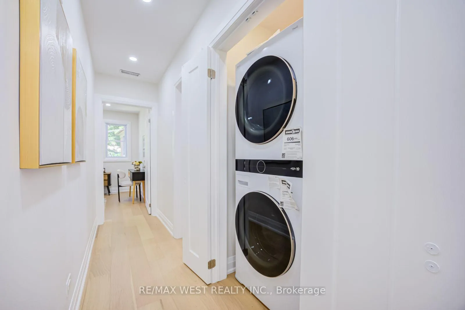 Photo 34 of 95 Glen Davis Crescent, Toronto, East End-Danforth — HOMEH